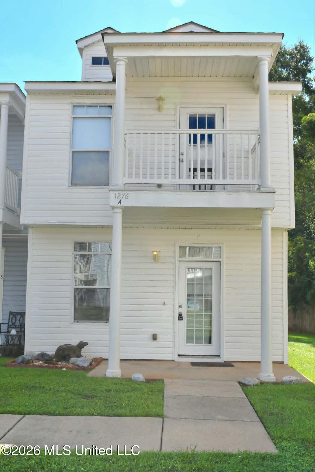 1276 Century Oaks Drive Property Photo 1