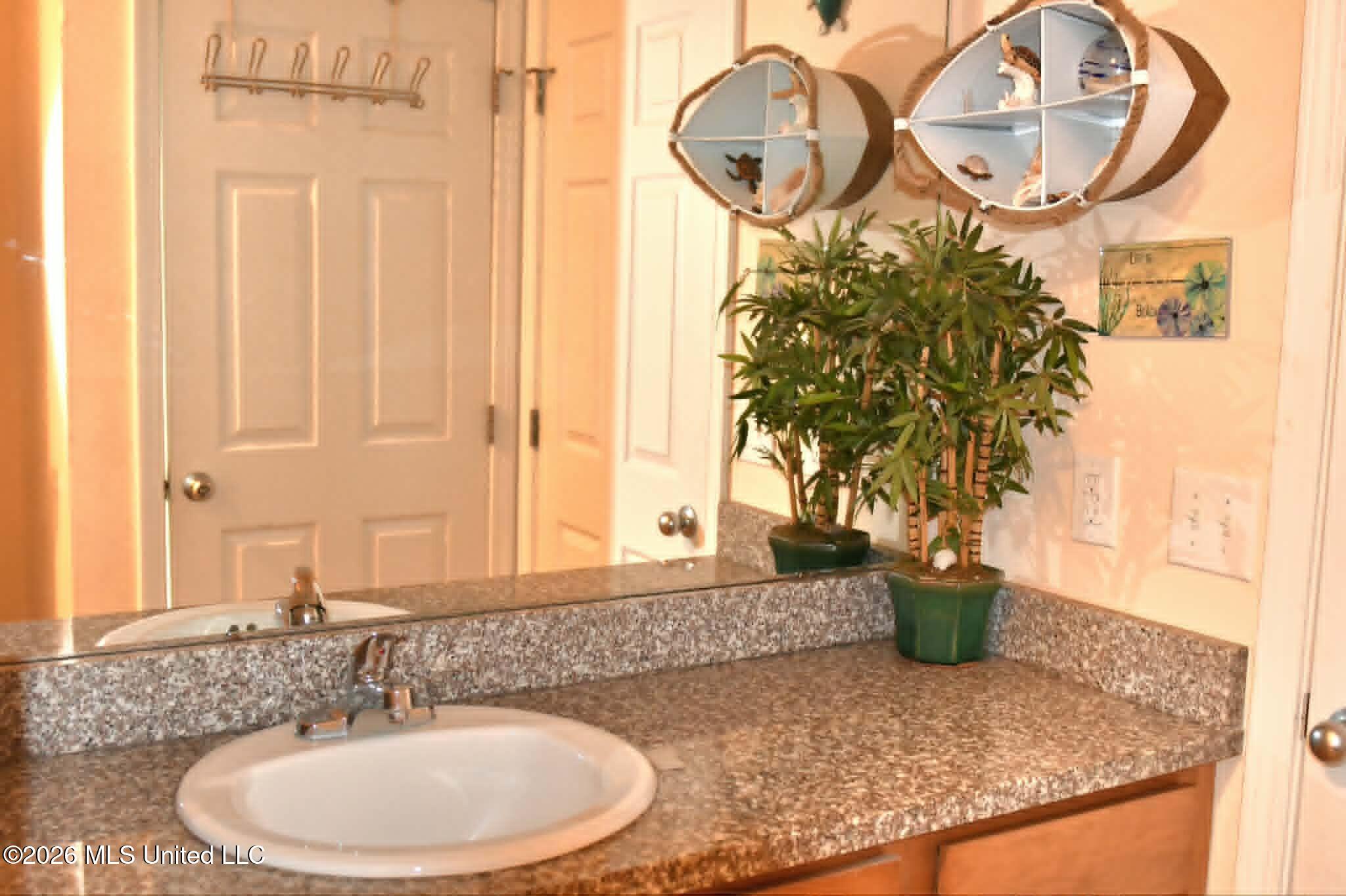 1276 Century Oaks Drive Property Photo 7