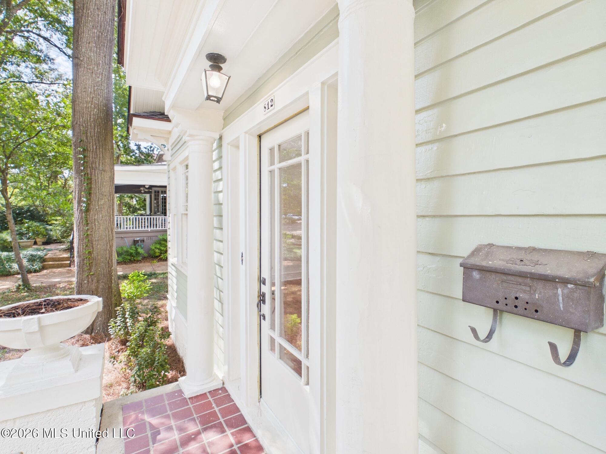 812 Gillespie Street Property Photo 6