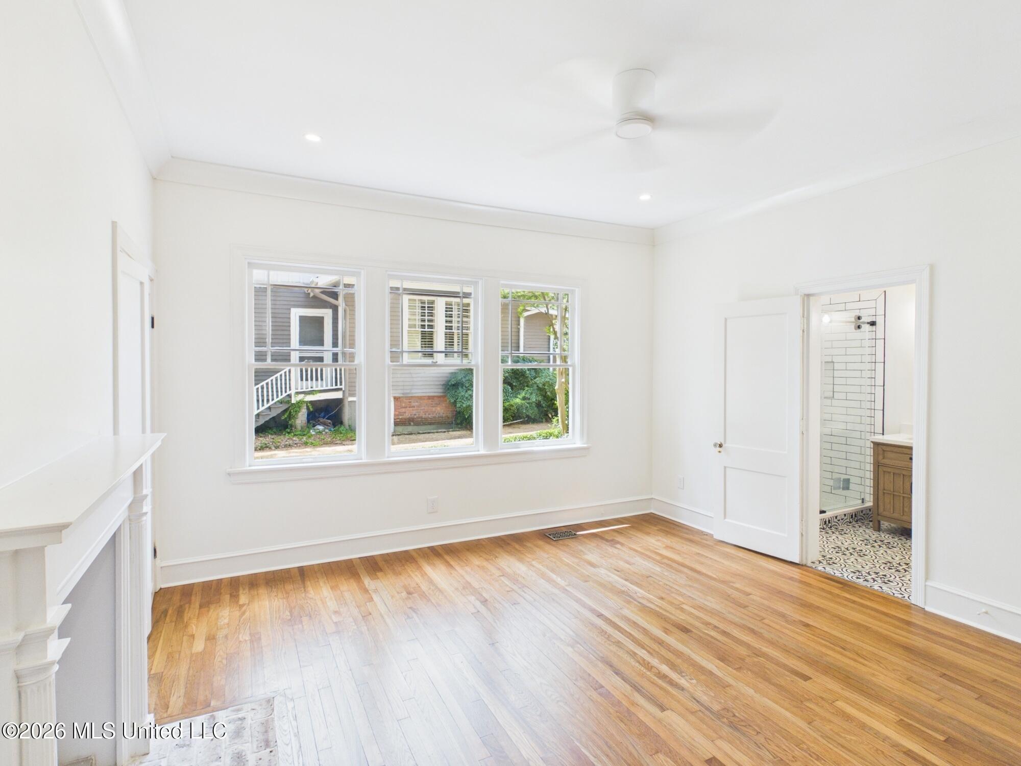 812 Gillespie Street Property Photo 17