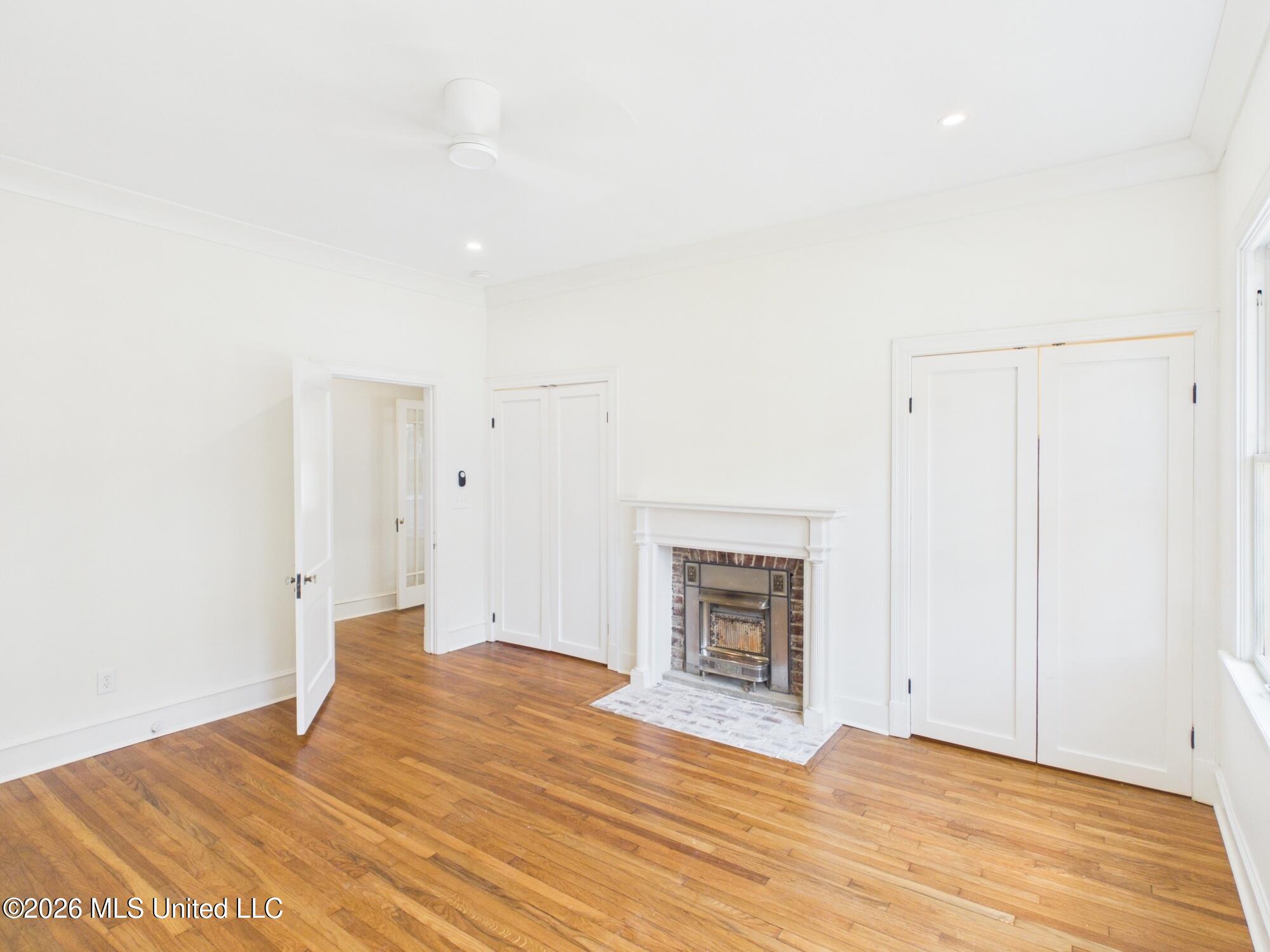 812 Gillespie Street Property Photo 18