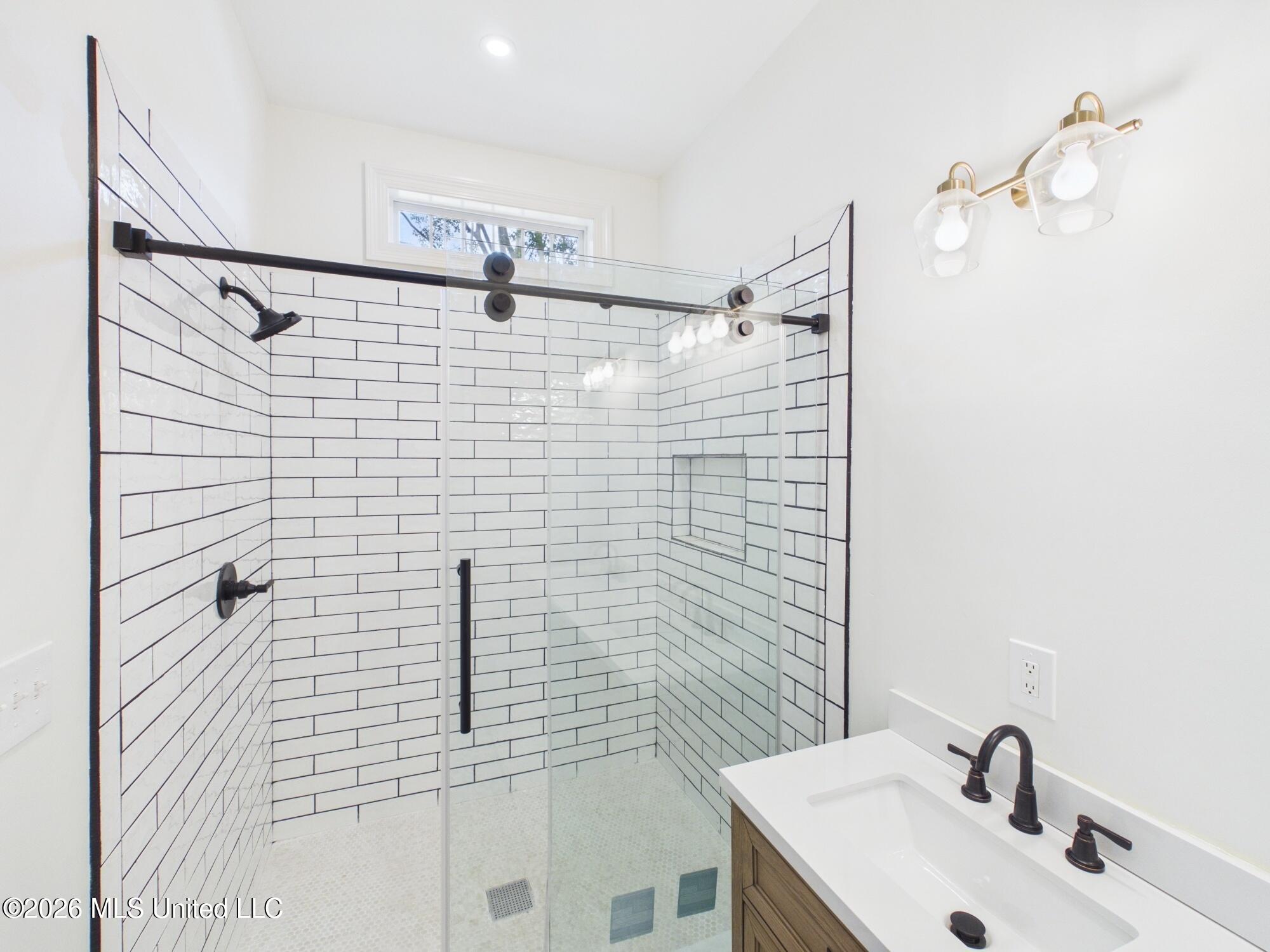 812 Gillespie Street Property Photo 20