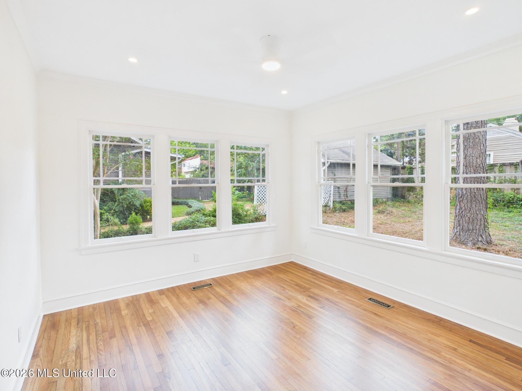 812 Gillespie Street Property Photo 22