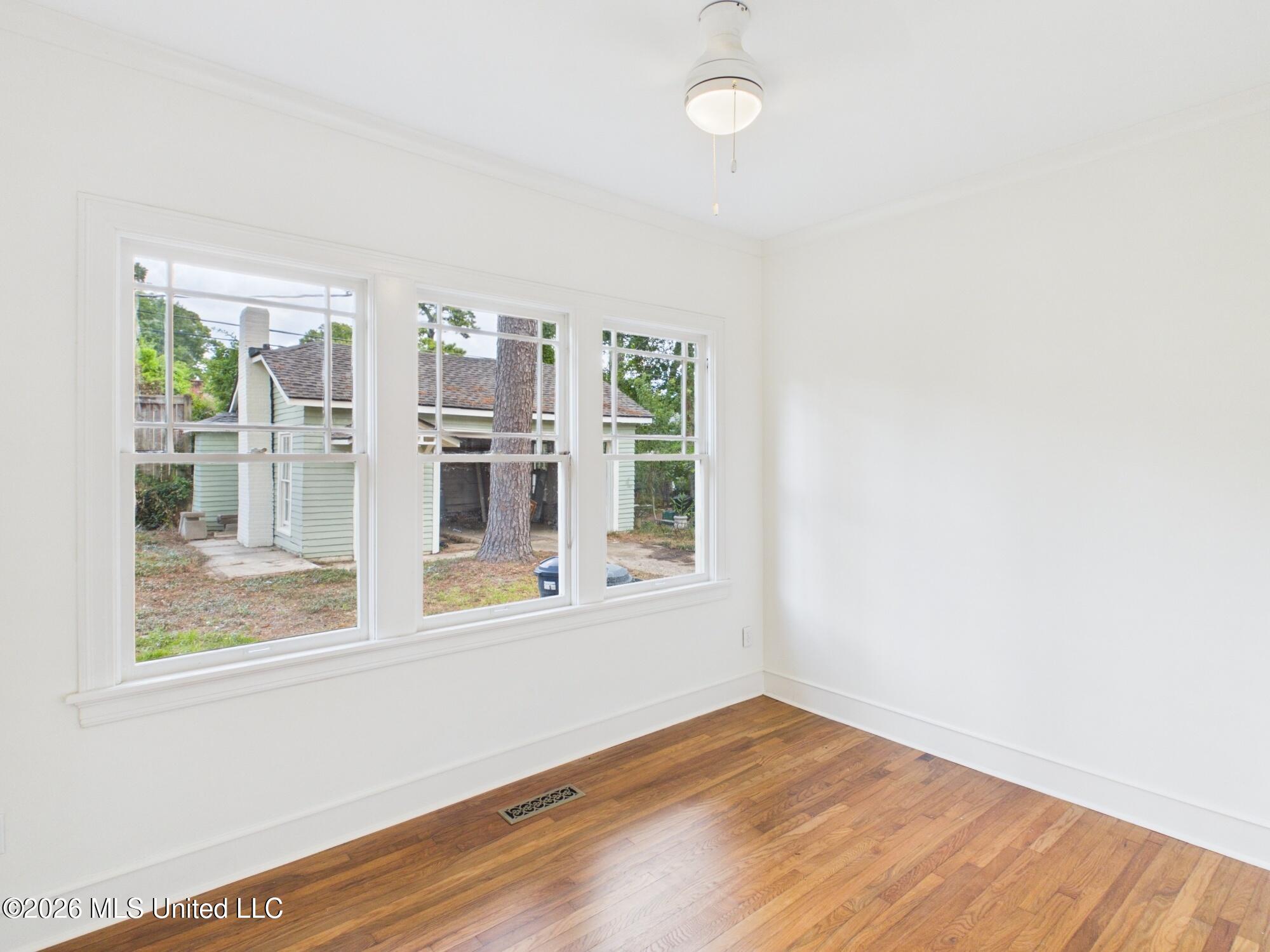 812 Gillespie Street Property Photo 26