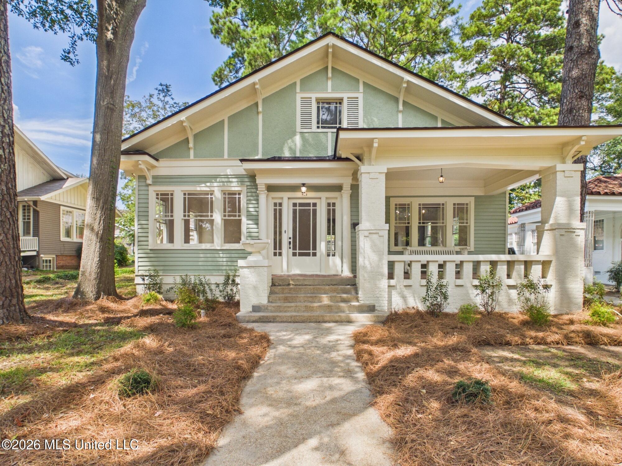 812 Gillespie Street Property Photo 28