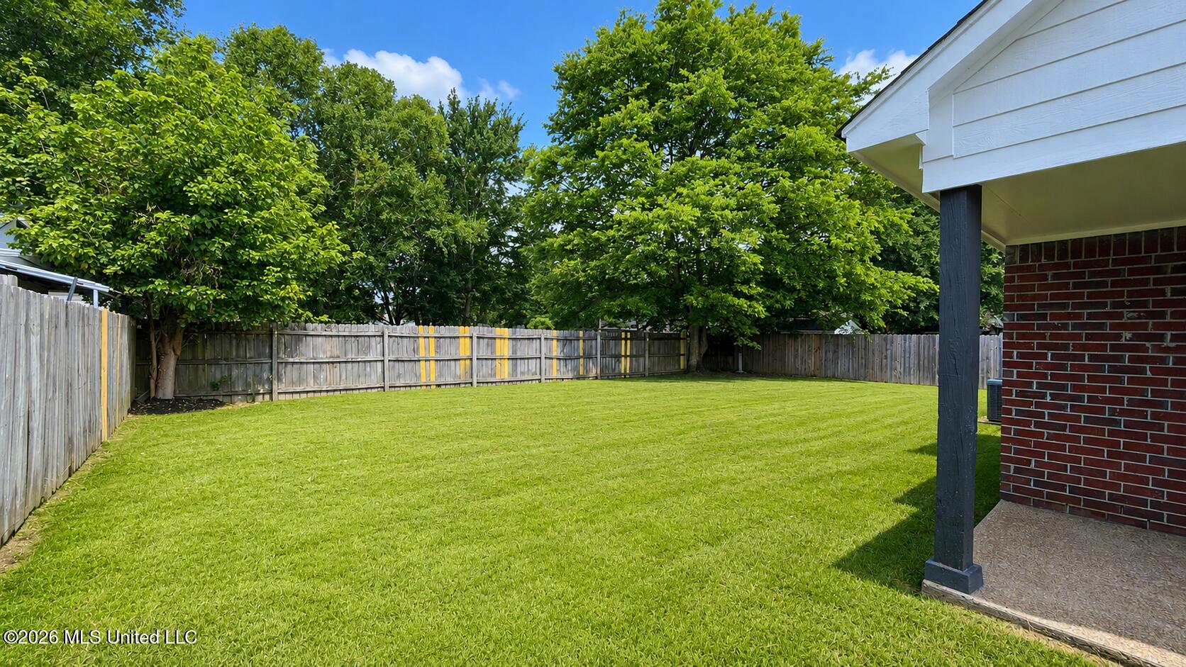 5635 Kentwood Drive Property Photo 3