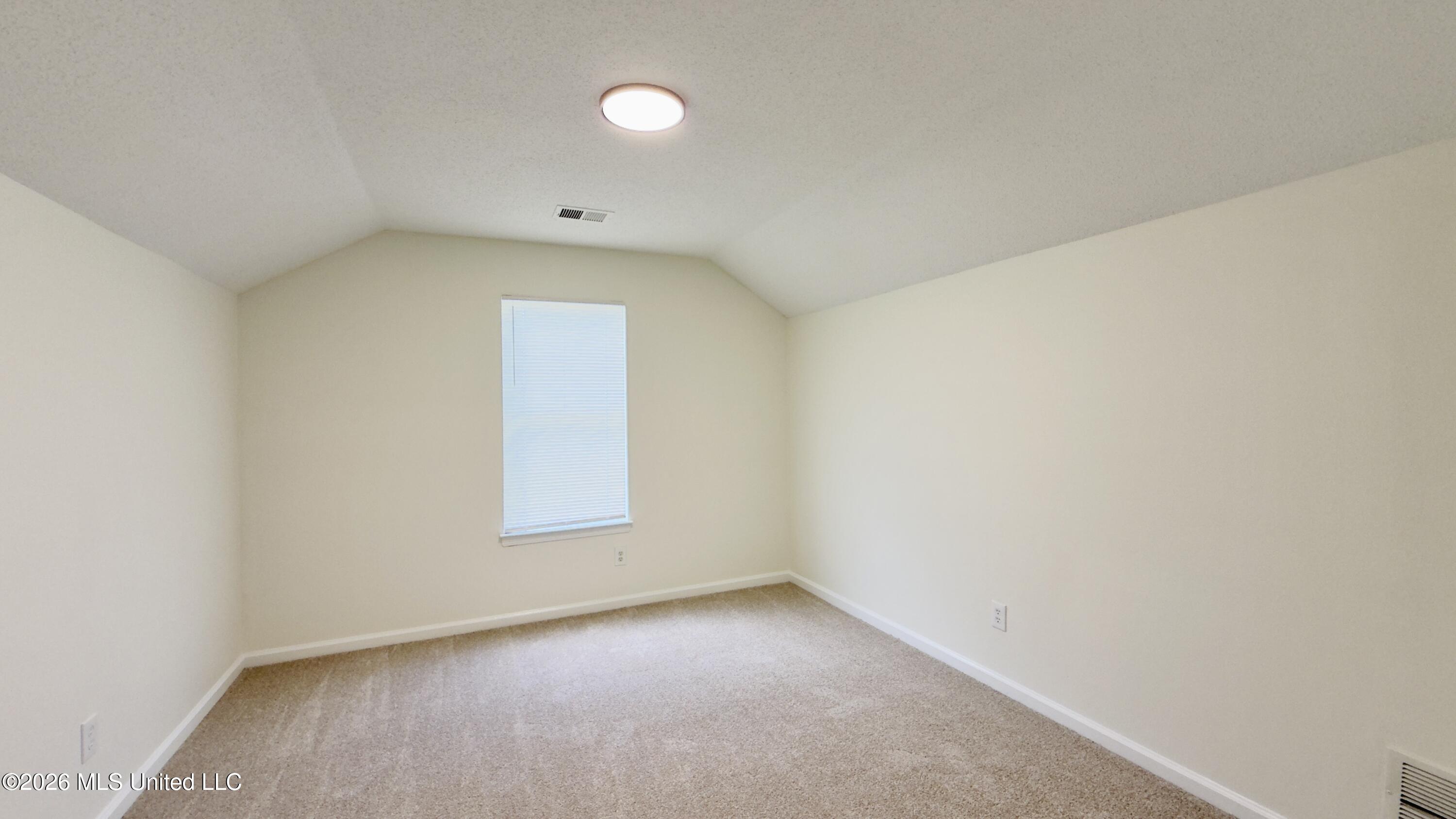 5635 Kentwood Drive Property Photo 13