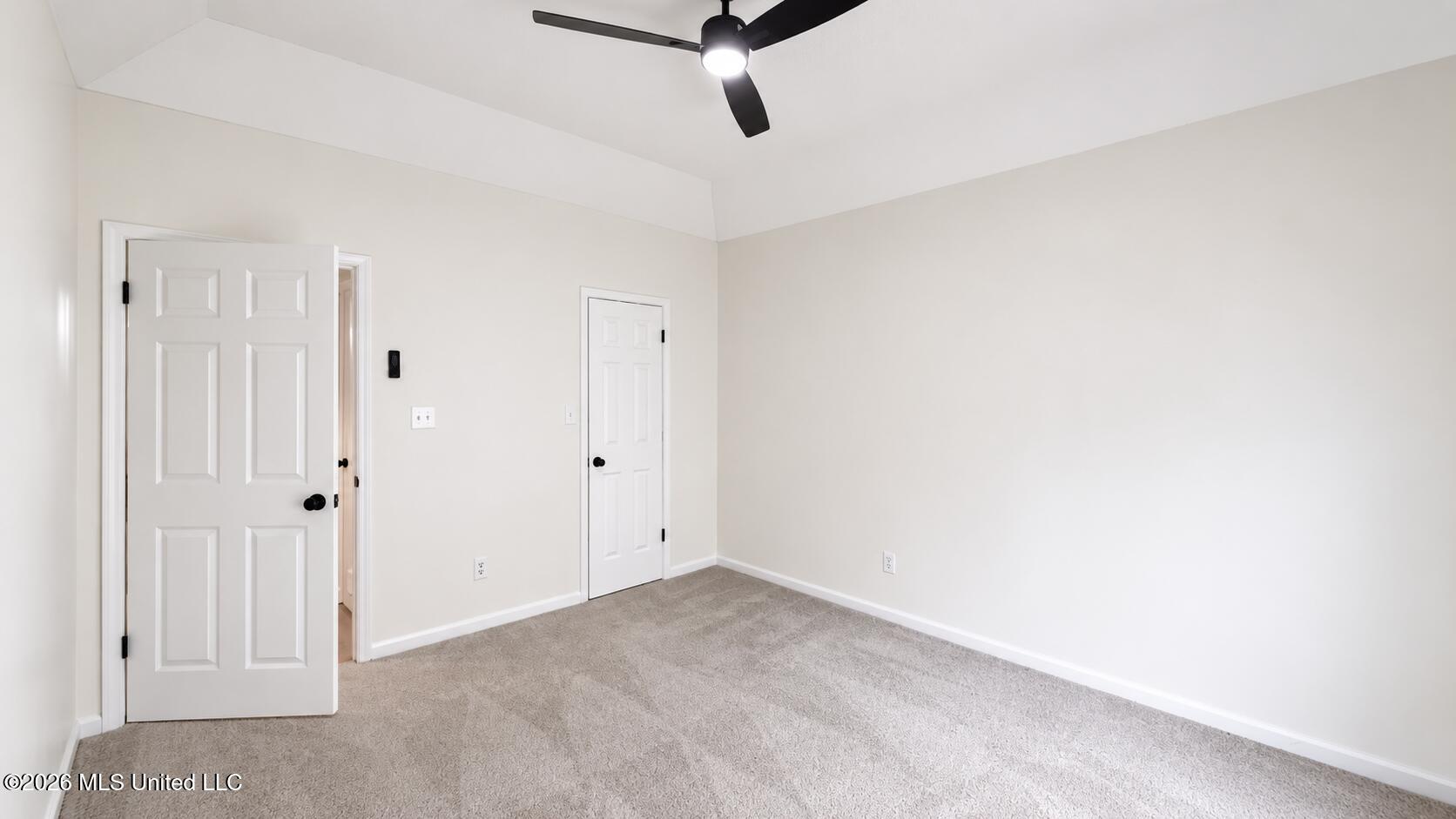 5635 Kentwood Drive Property Photo 21
