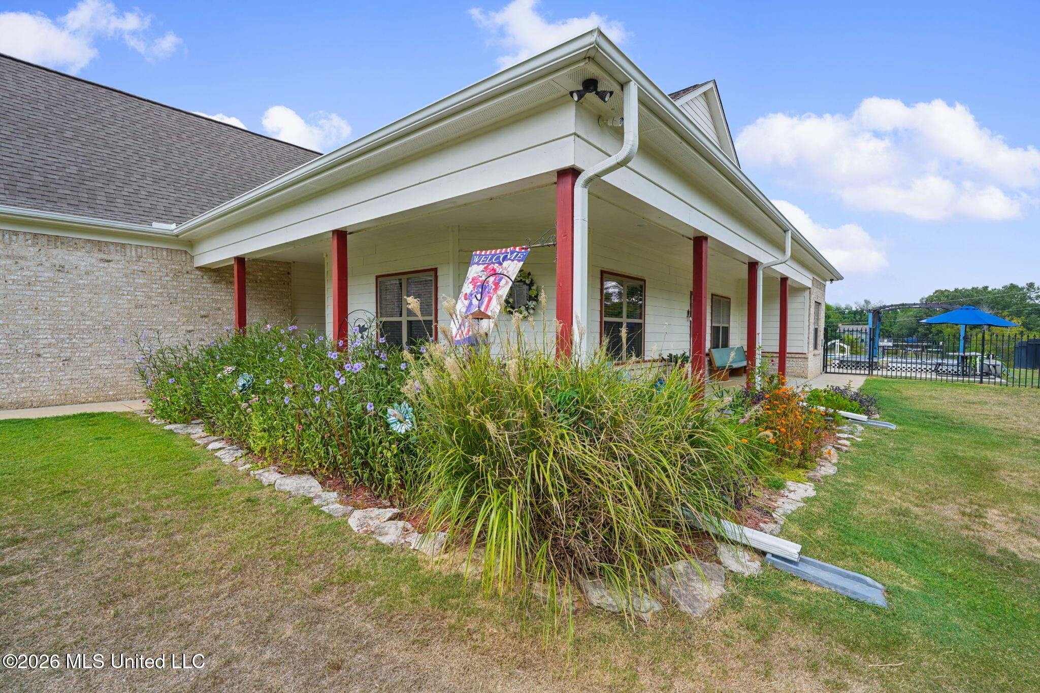 103 Oak Meadows Cove Property Photo 5