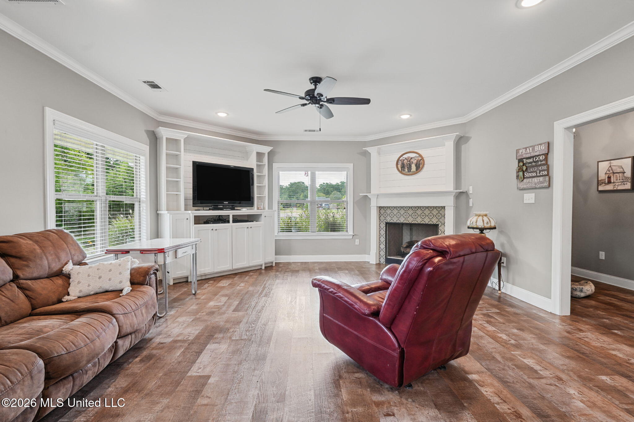 103 Oak Meadows Cove Property Photo 13