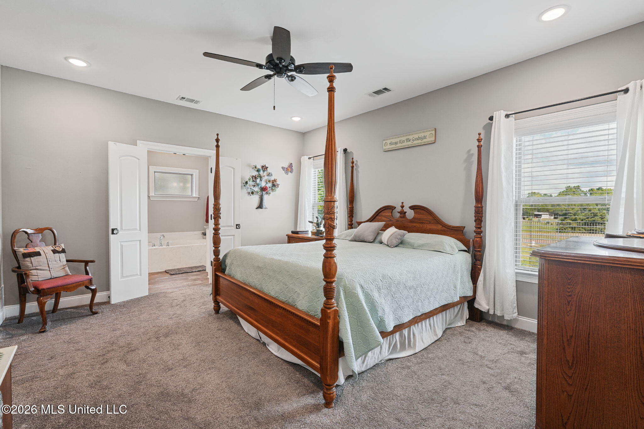 103 Oak Meadows Cove Property Photo 25