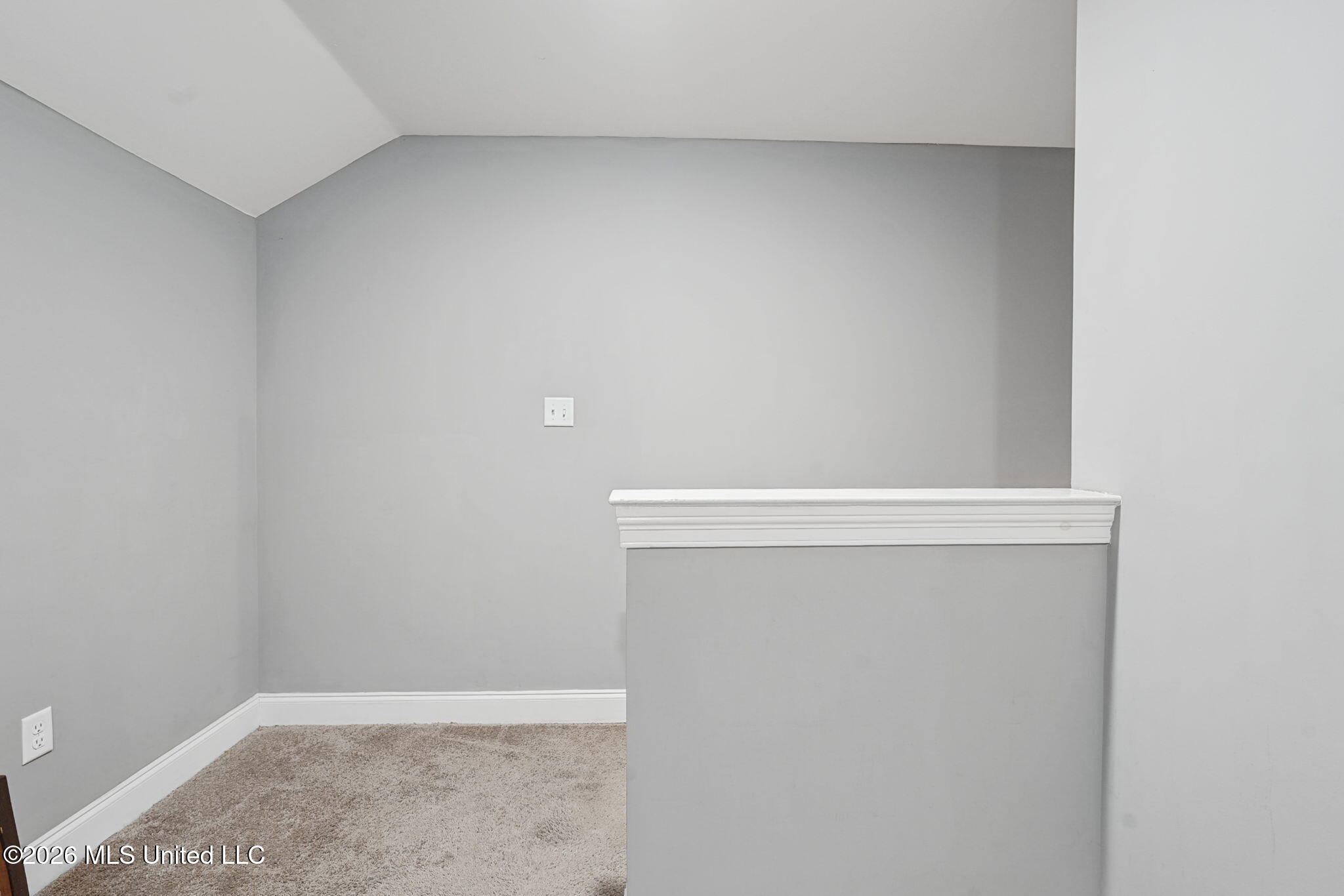 103 Oak Meadows Cove Property Photo 36