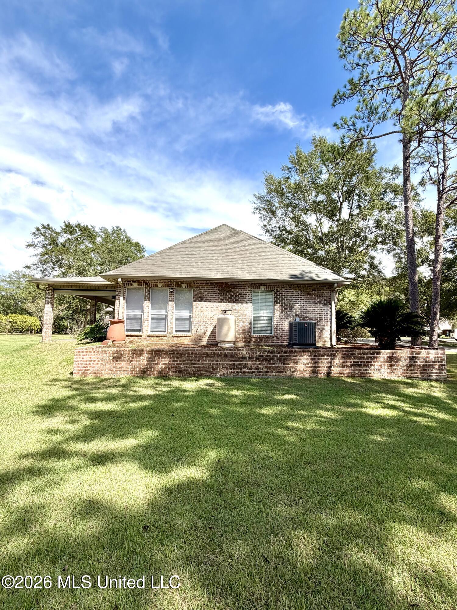 1006 Woods Road Property Photo 7