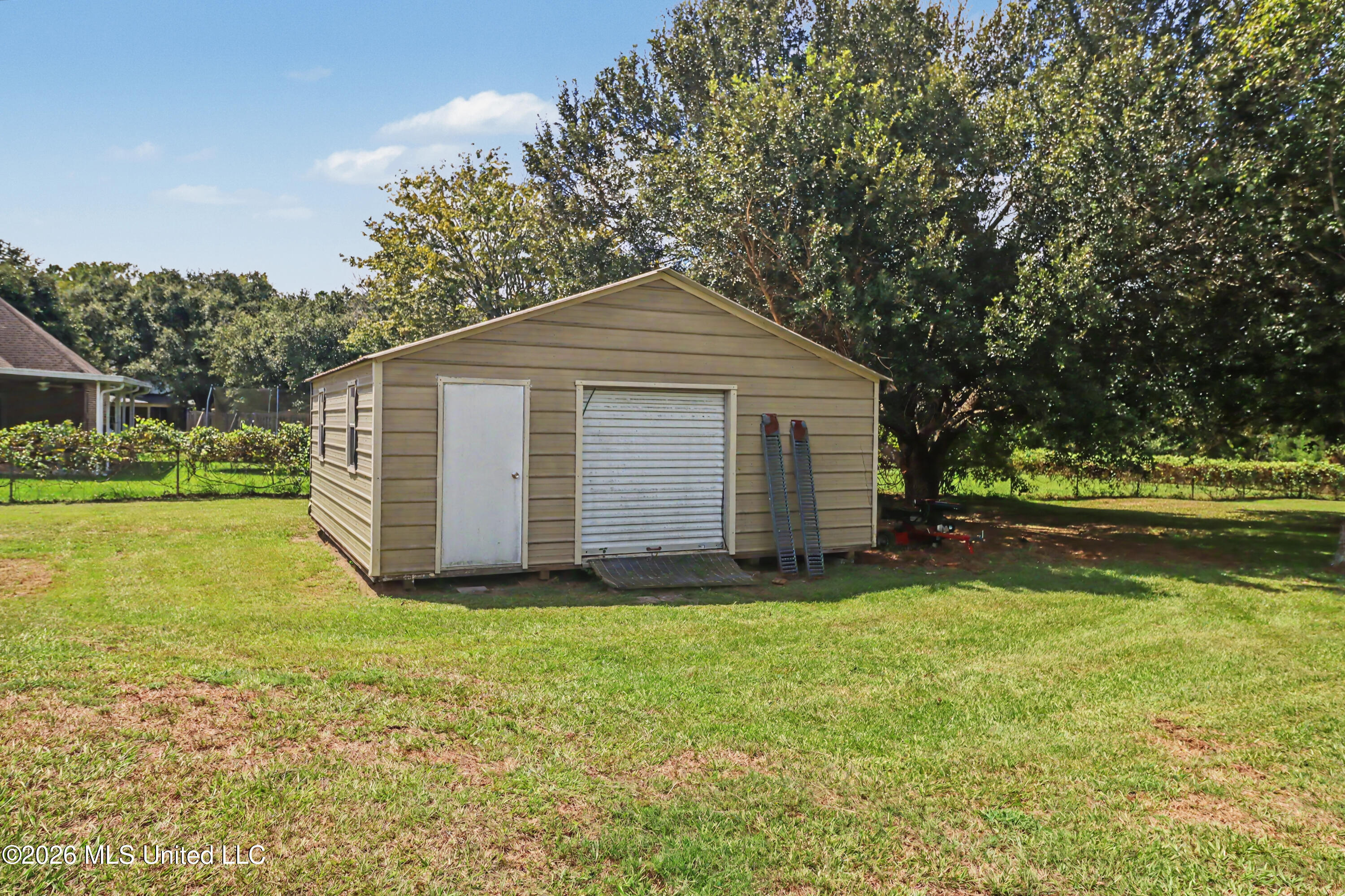 32 Paper Shell Road Property Photo 6