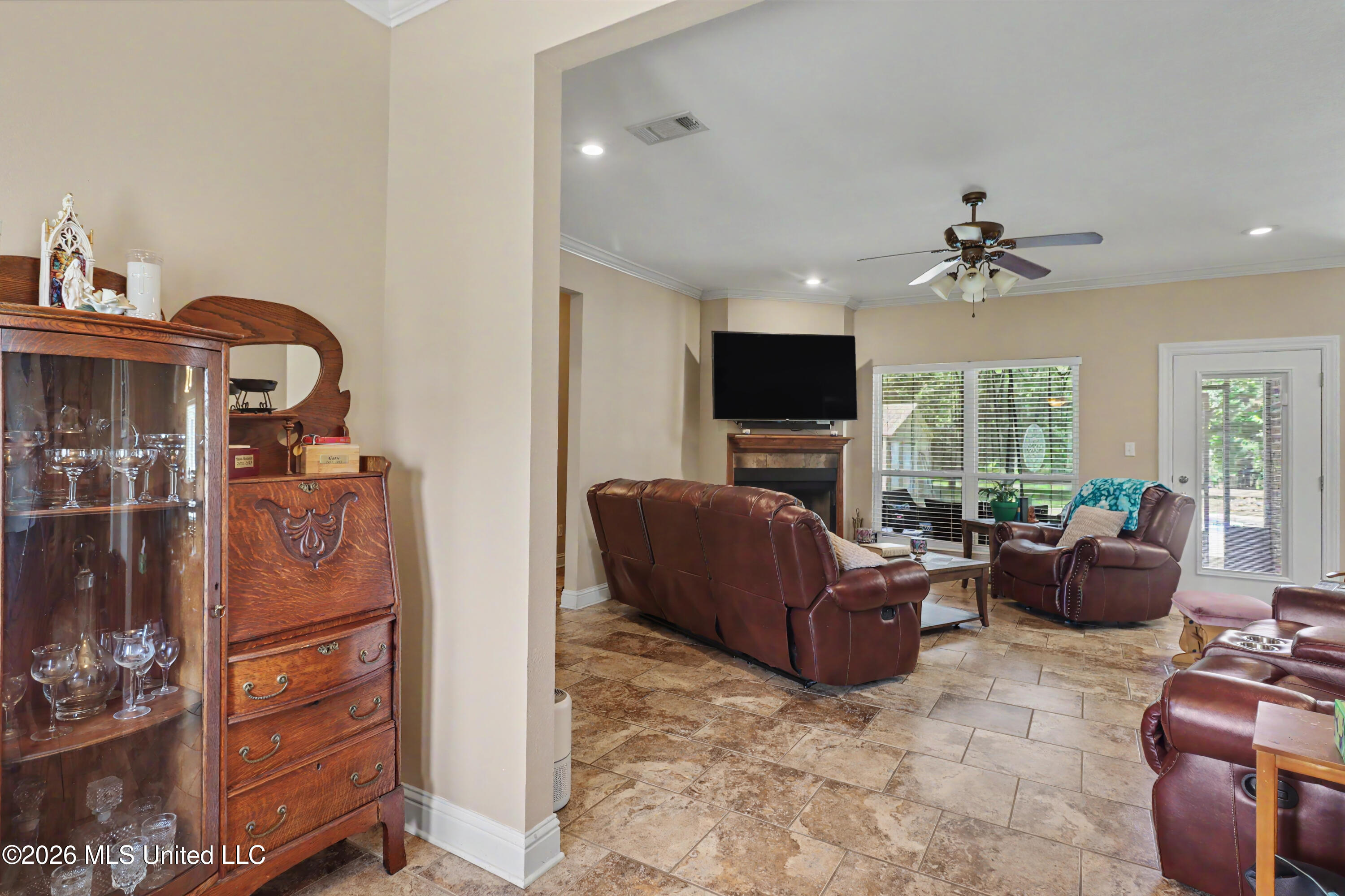 32 Paper Shell Road Property Photo 8