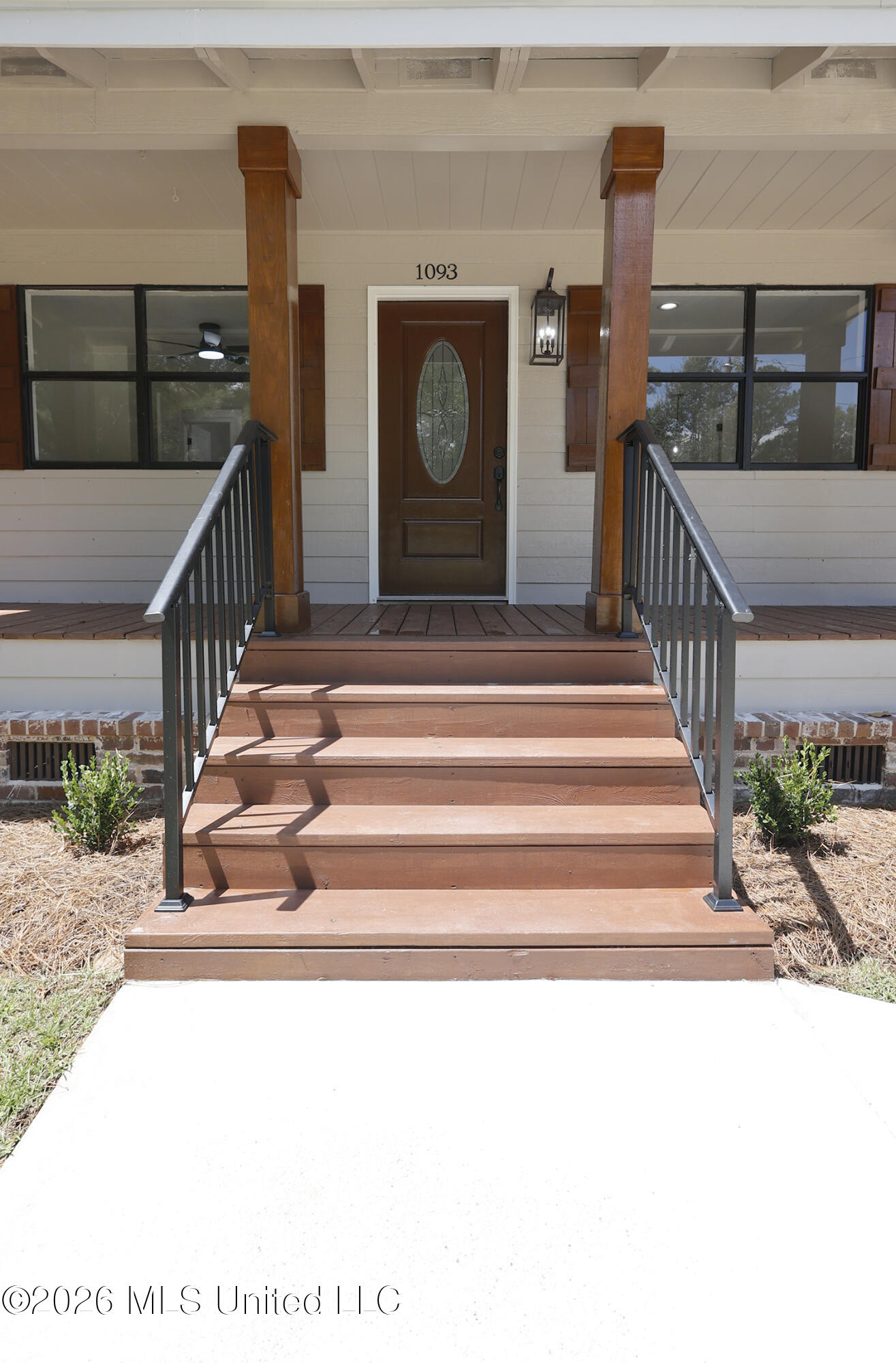 1093 Mccomb Hville Road Property Photo 3