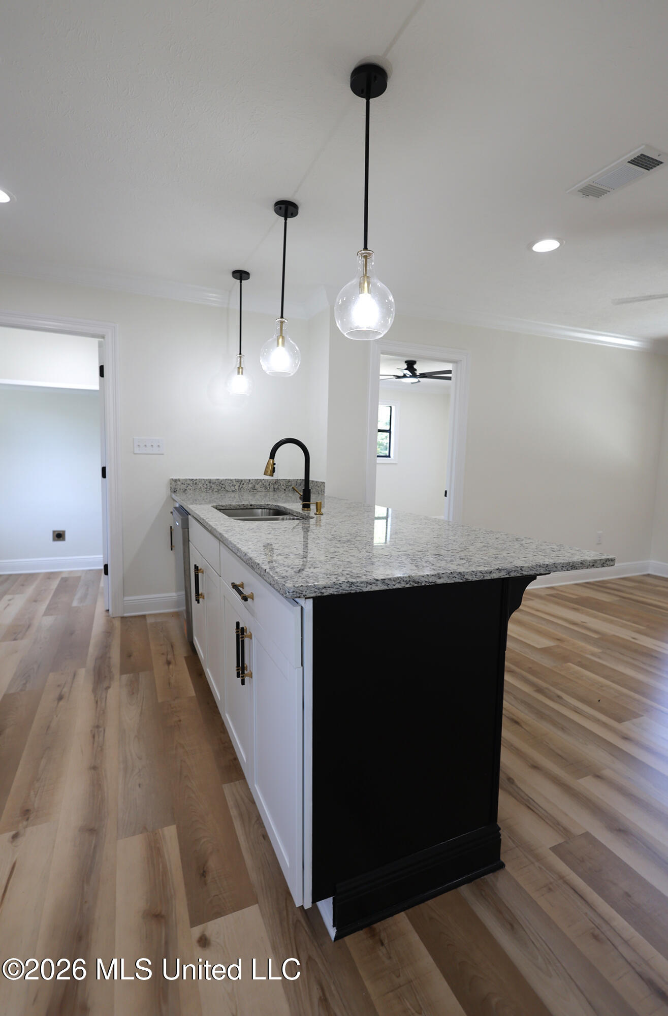 1093 Mccomb Hville Road Property Photo 11