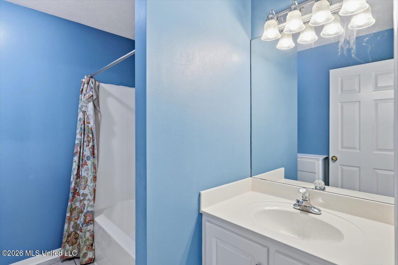 319 Green Meadow Drive Property Photo 17