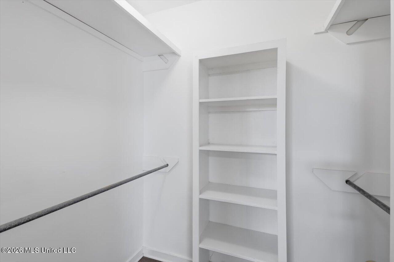 319 Green Meadow Drive Property Photo 19
