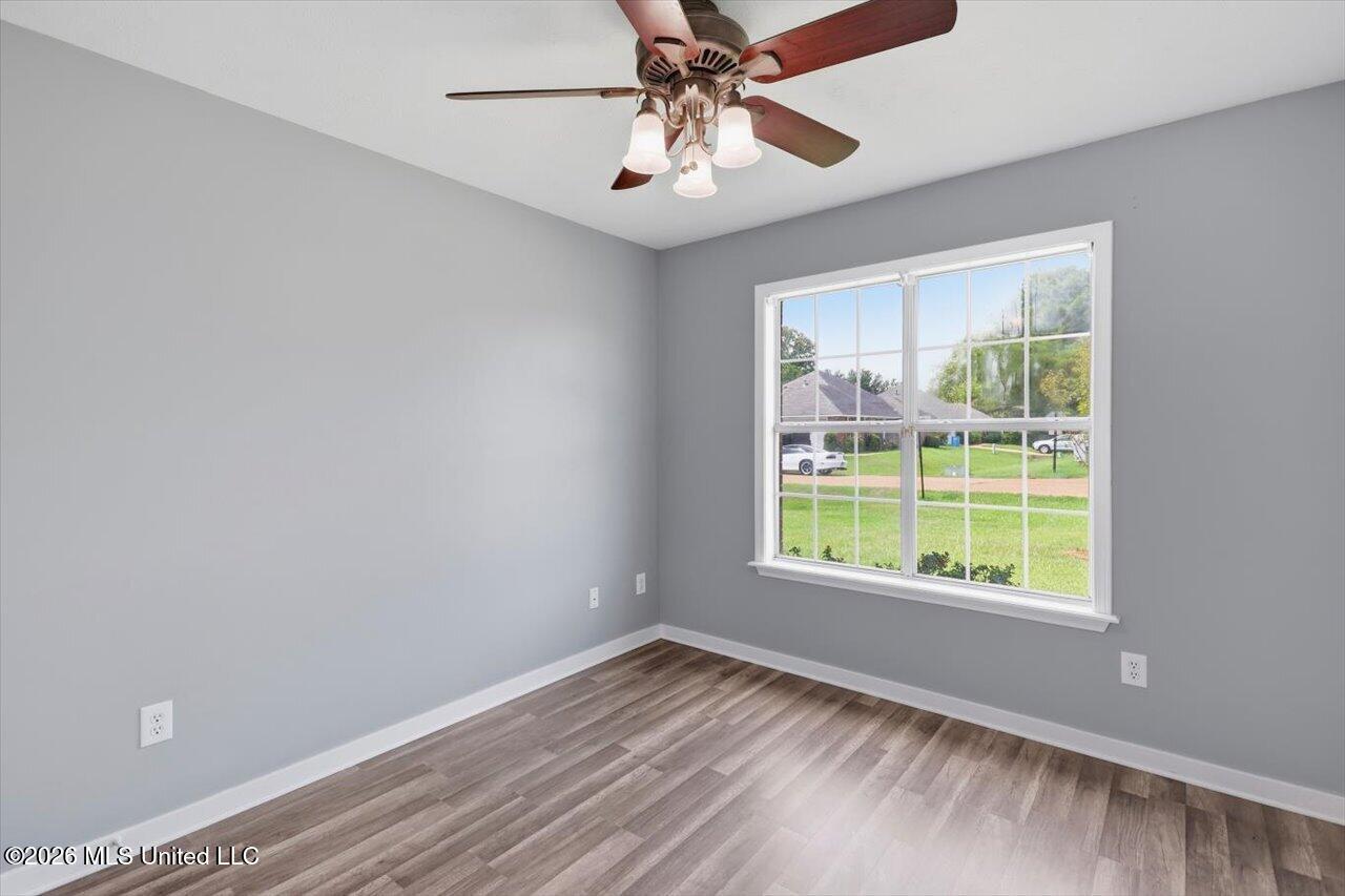 319 Green Meadow Drive Property Photo 20