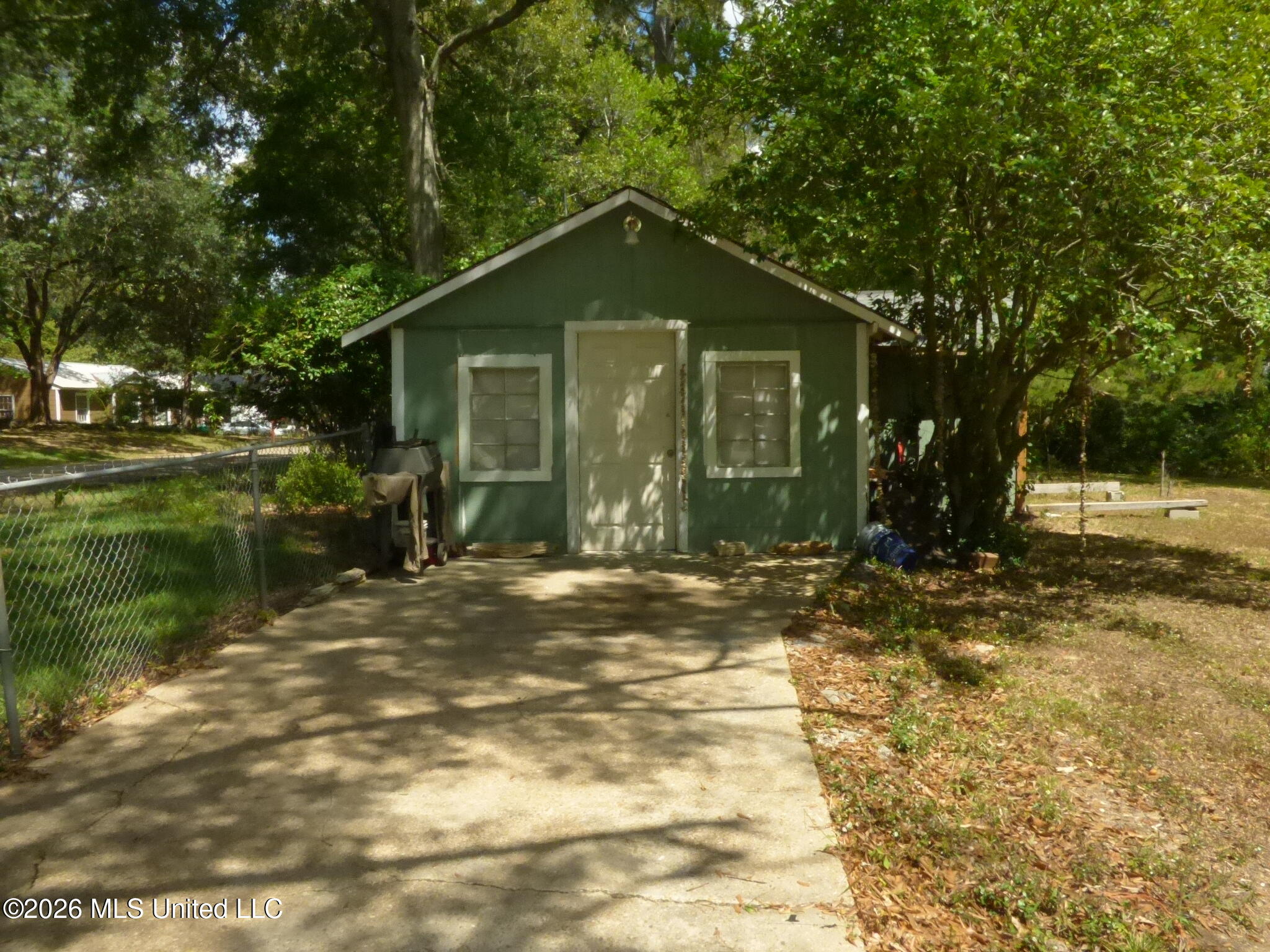 412 Aston Avenue Property Photo 1