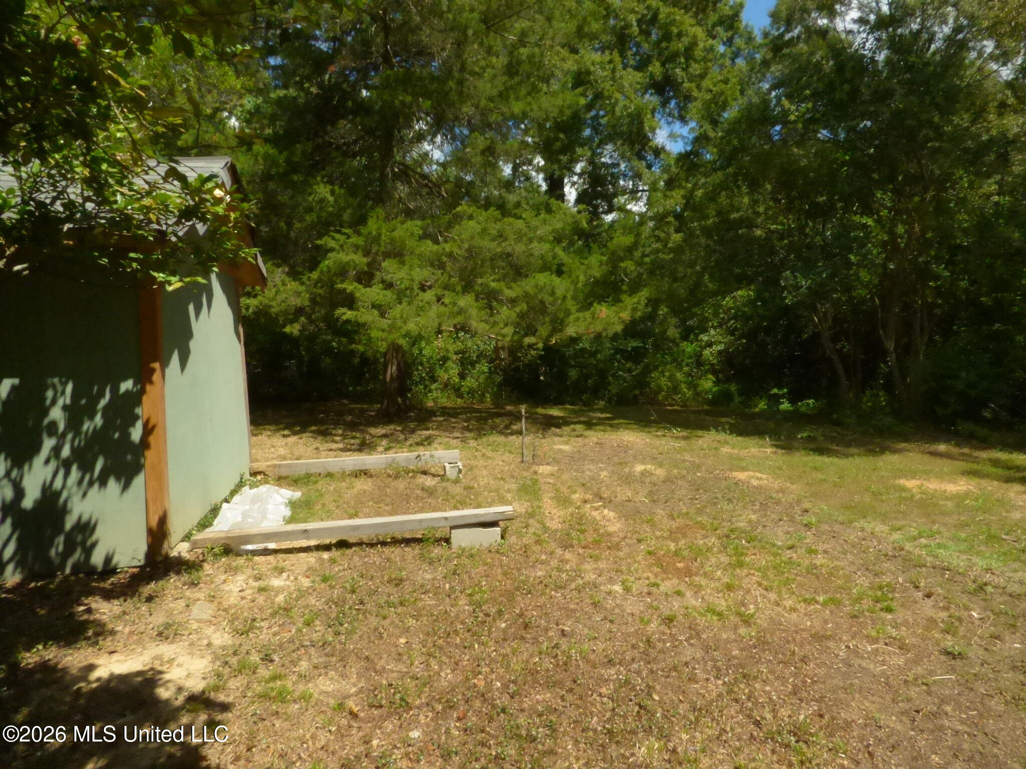 412 Aston Avenue Property Photo 8