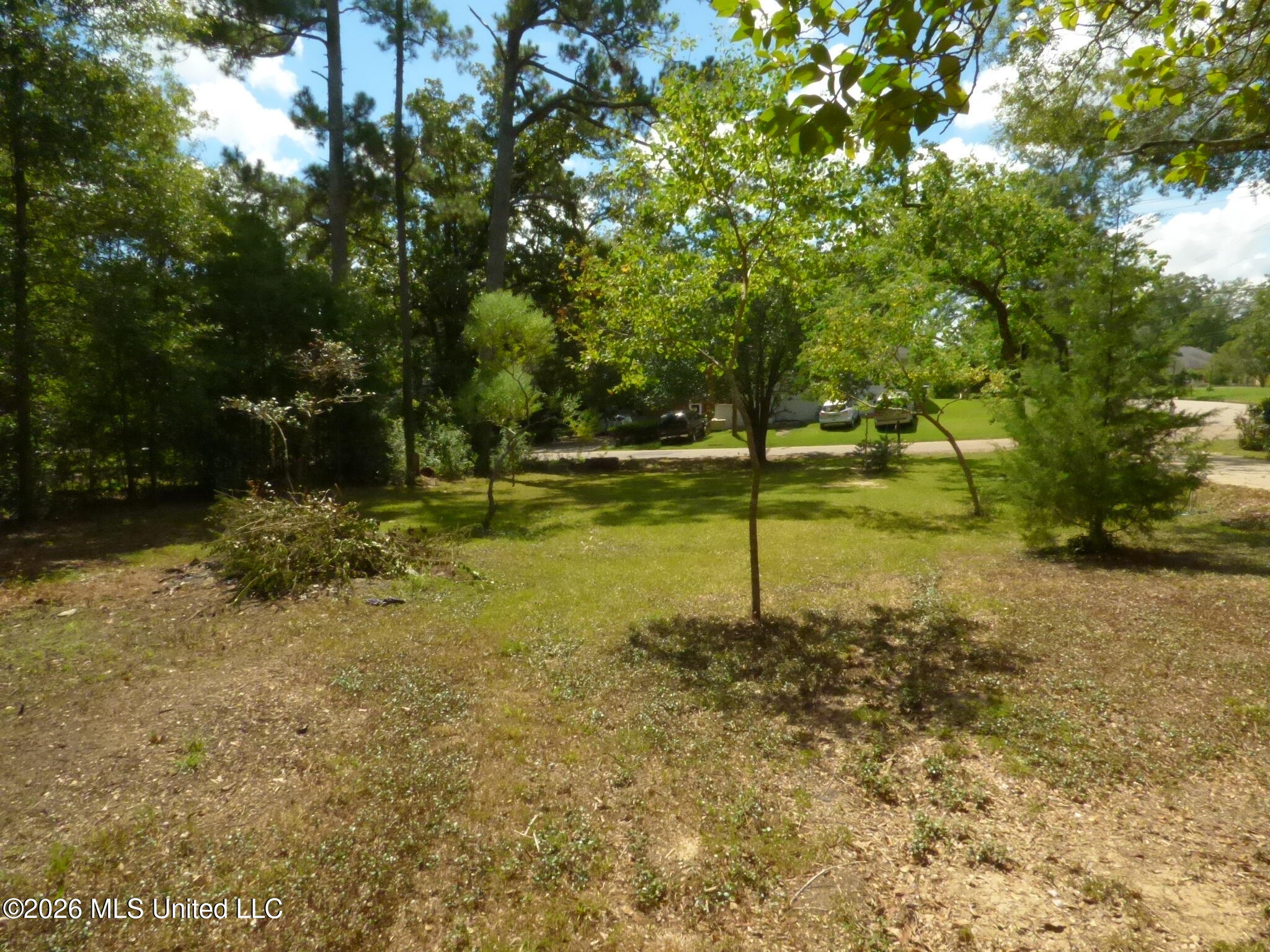 412 Aston Avenue Property Photo 9