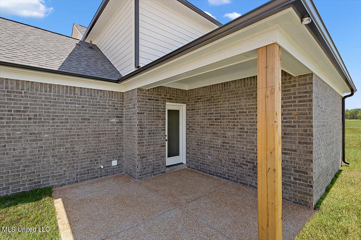 945 Coahoma Court Property Photo 31