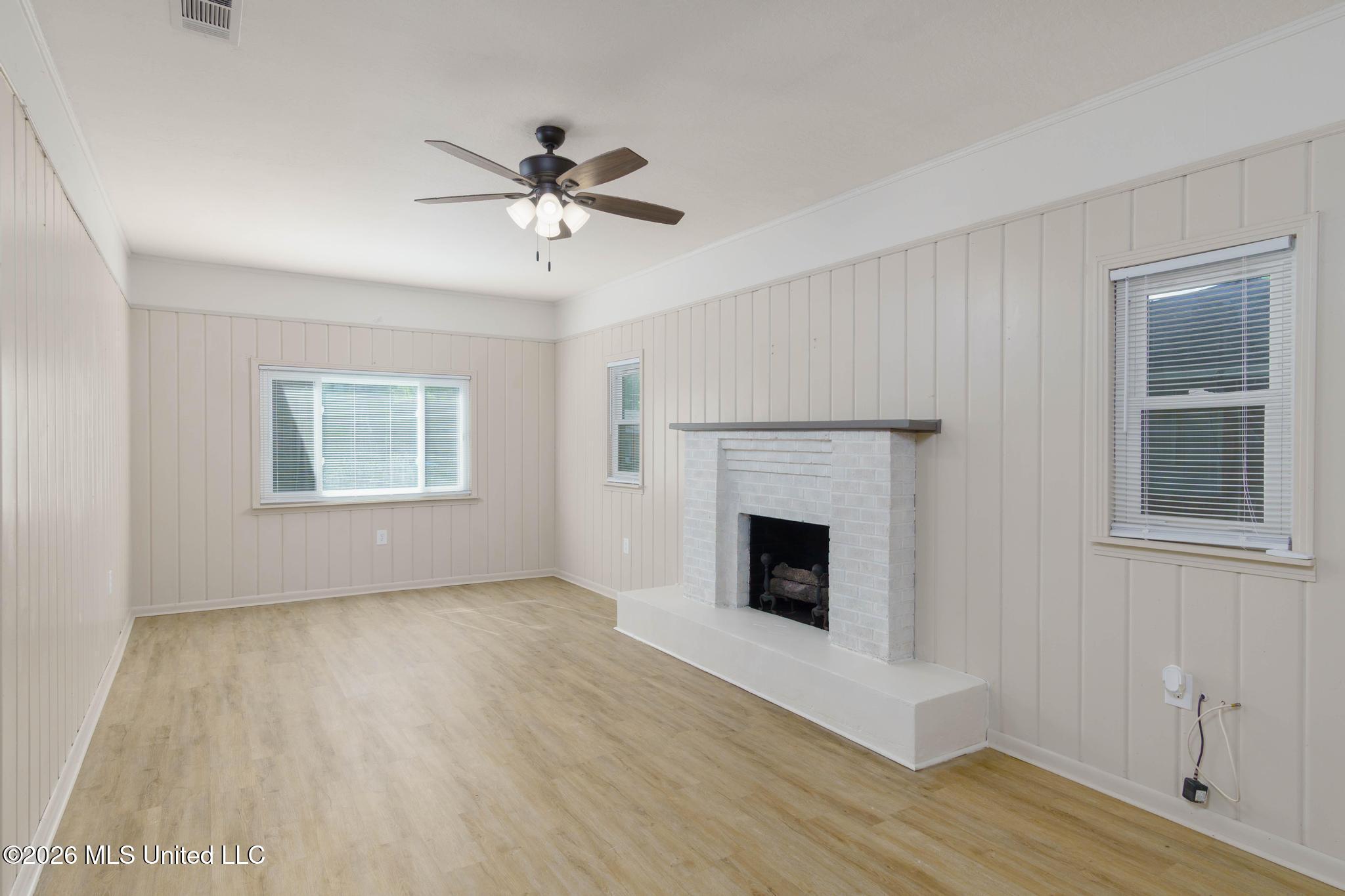 108 Barron Street Property Photo 6