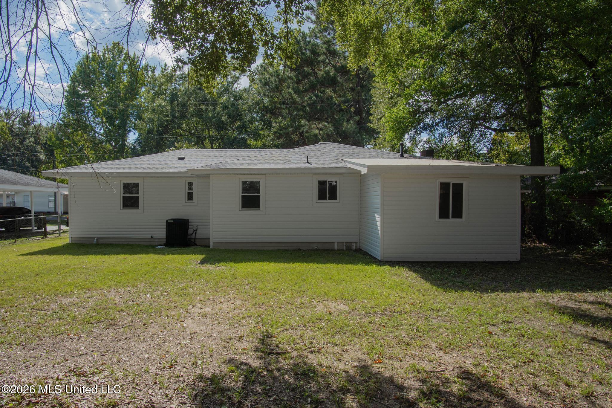108 Barron Street Property Photo 13