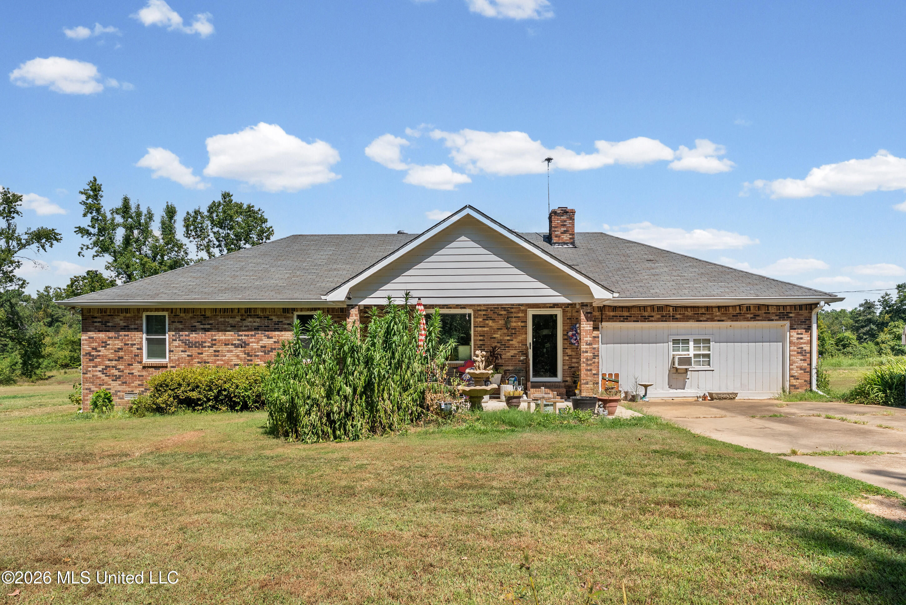 83 County Road 523 Property Photo 1