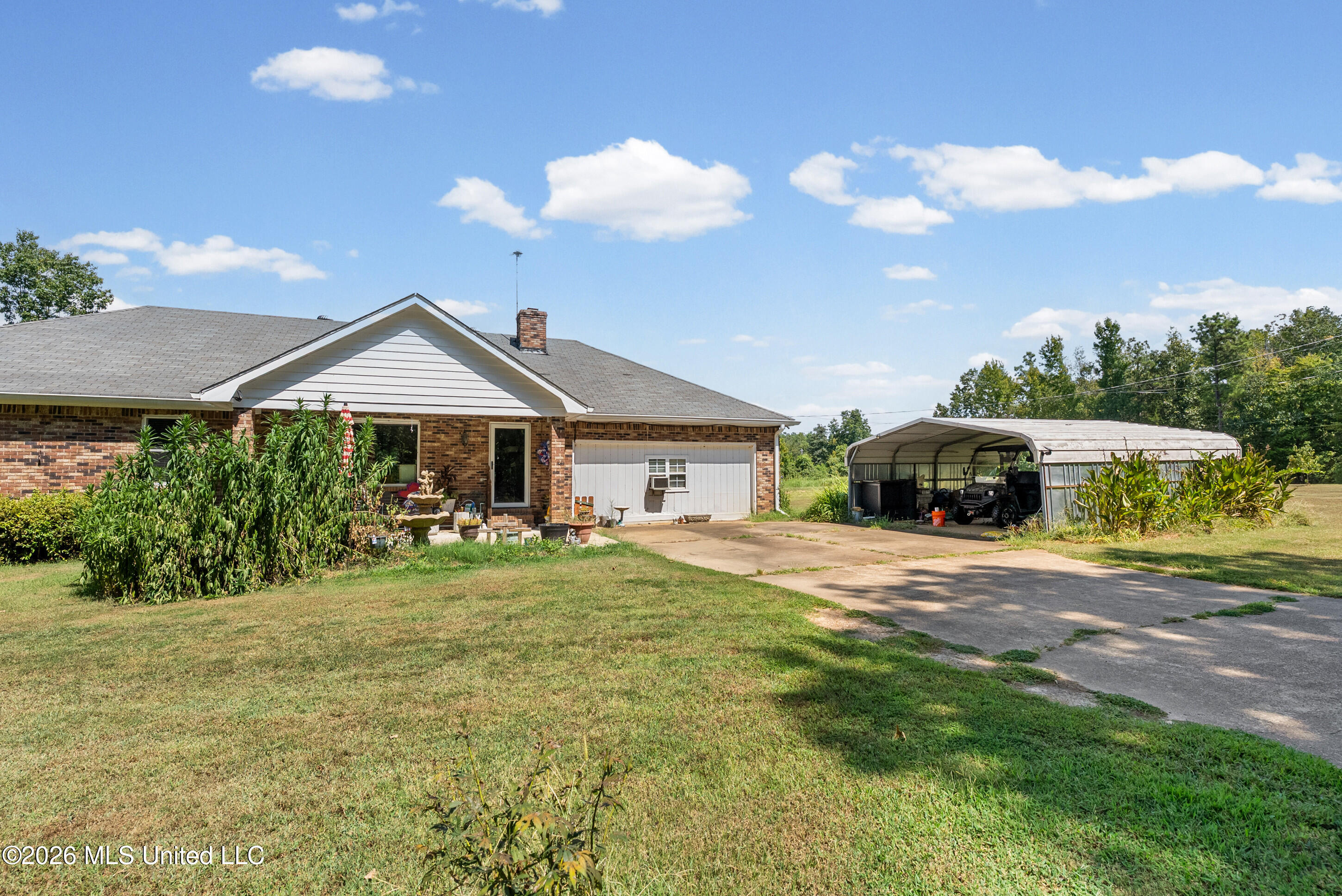 83 County Road 523 Property Photo 2