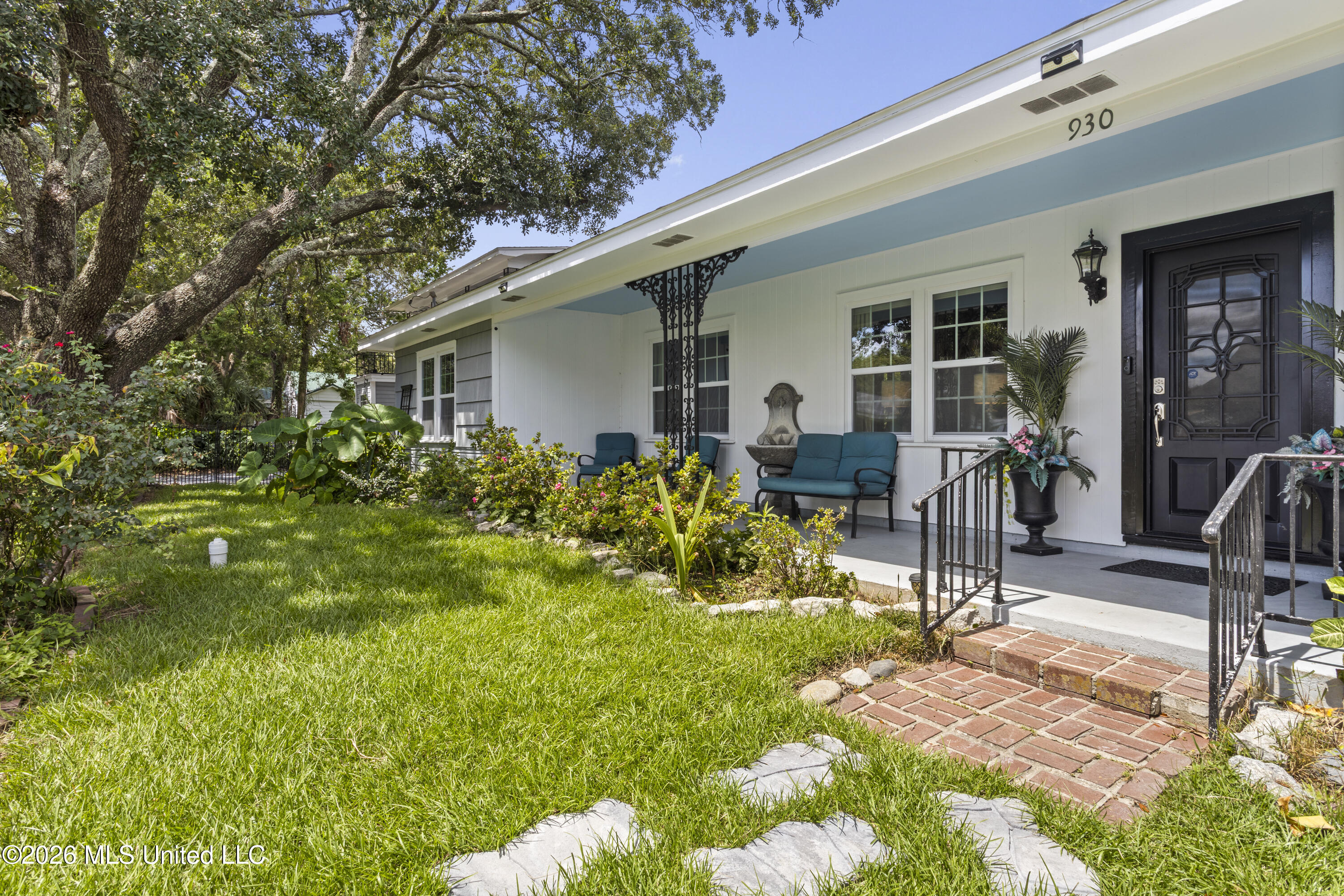 930 22nd Street Property Photo 8