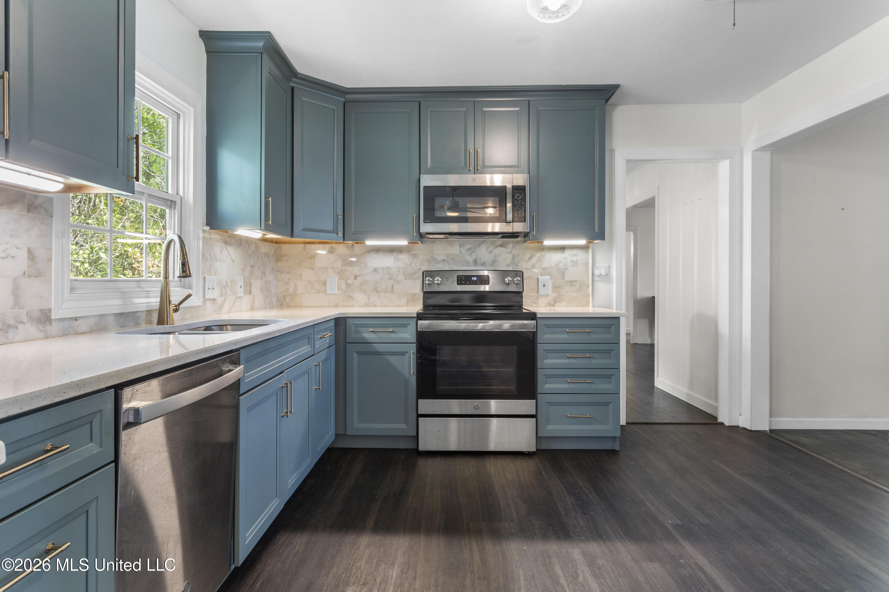930 22nd Street Property Photo 19