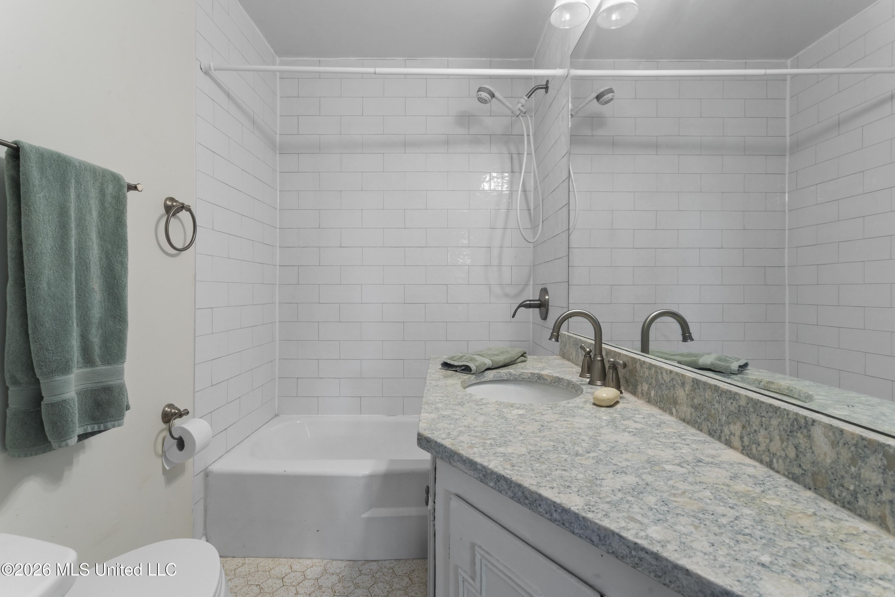 930 22nd Street Property Photo 33