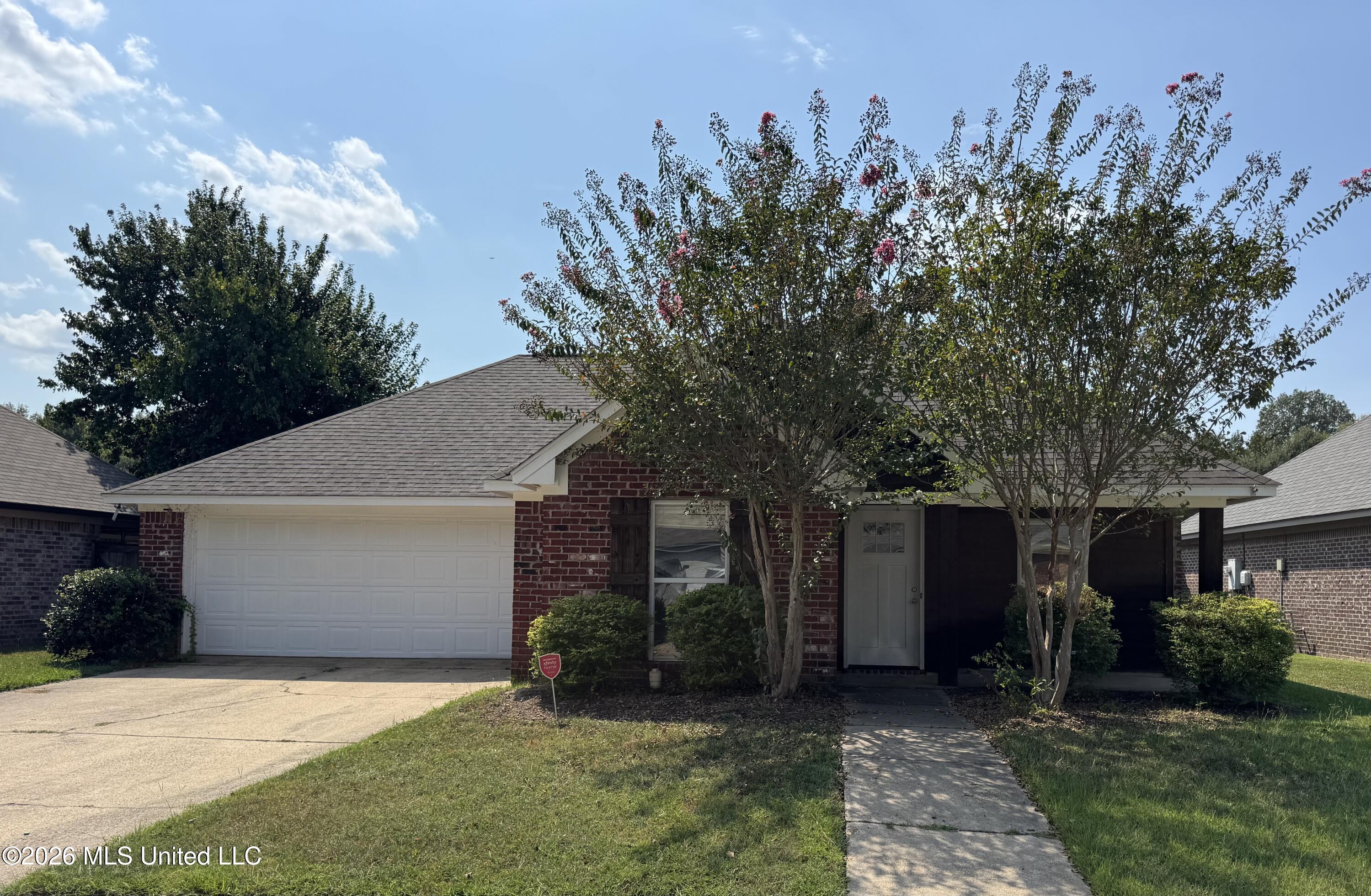 169 Blackstone Circle Property Photo 1