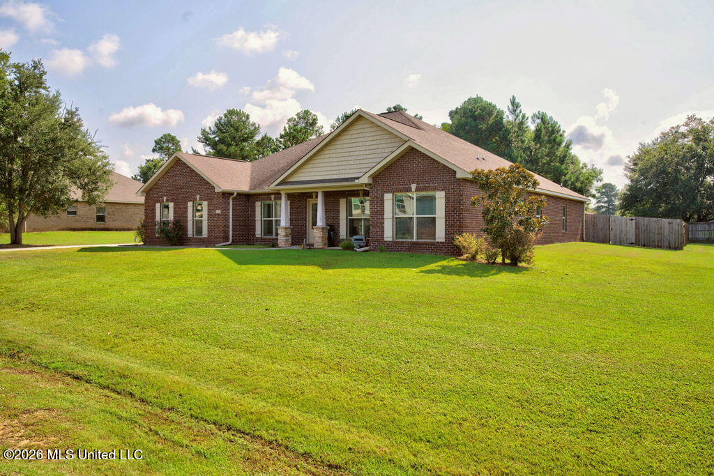 12112 Poplar Drive Property Photo 4