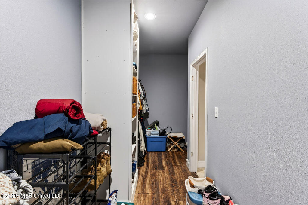 12112 Poplar Drive Property Photo 33