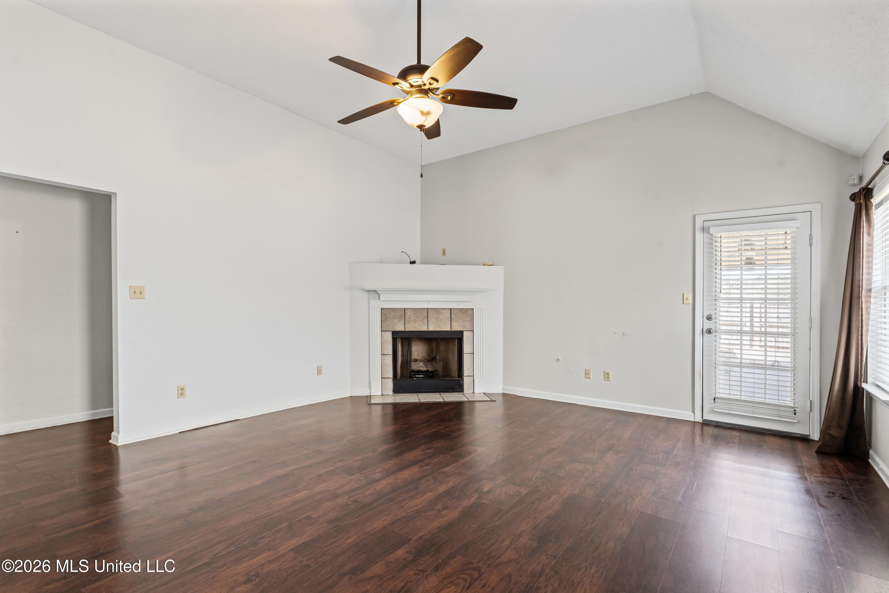 5967 Alexandria Lane Property Photo 4