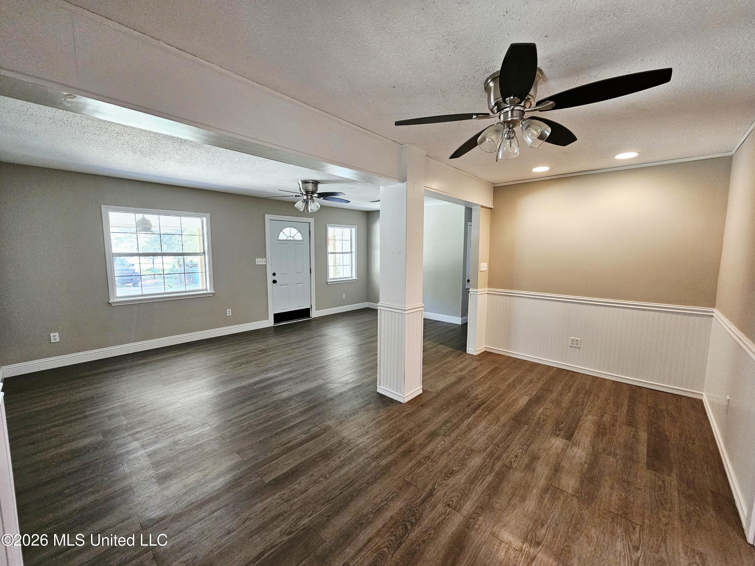 23415 Indian Ridge Road Property Photo 6