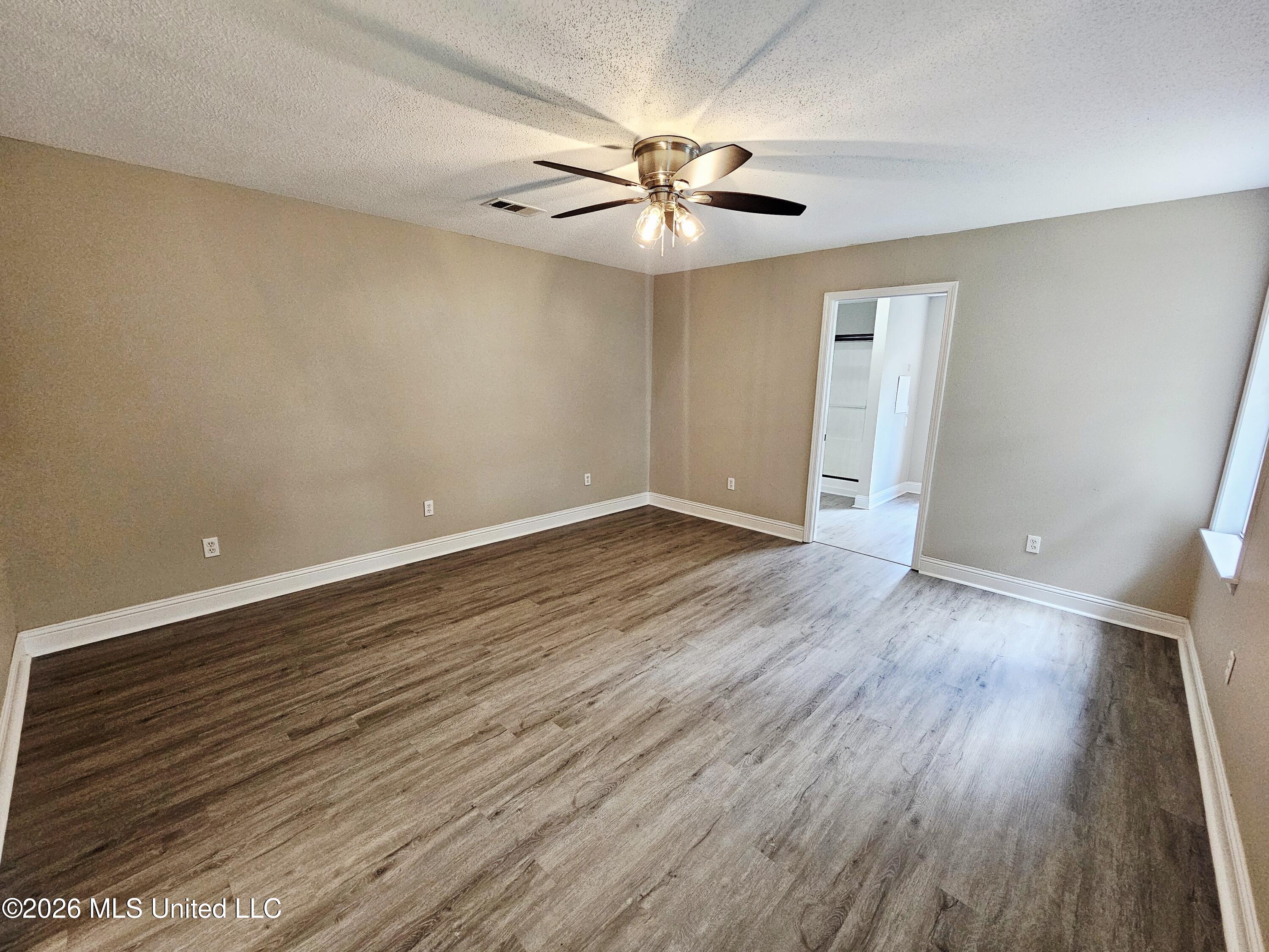 23415 Indian Ridge Road Property Photo 17