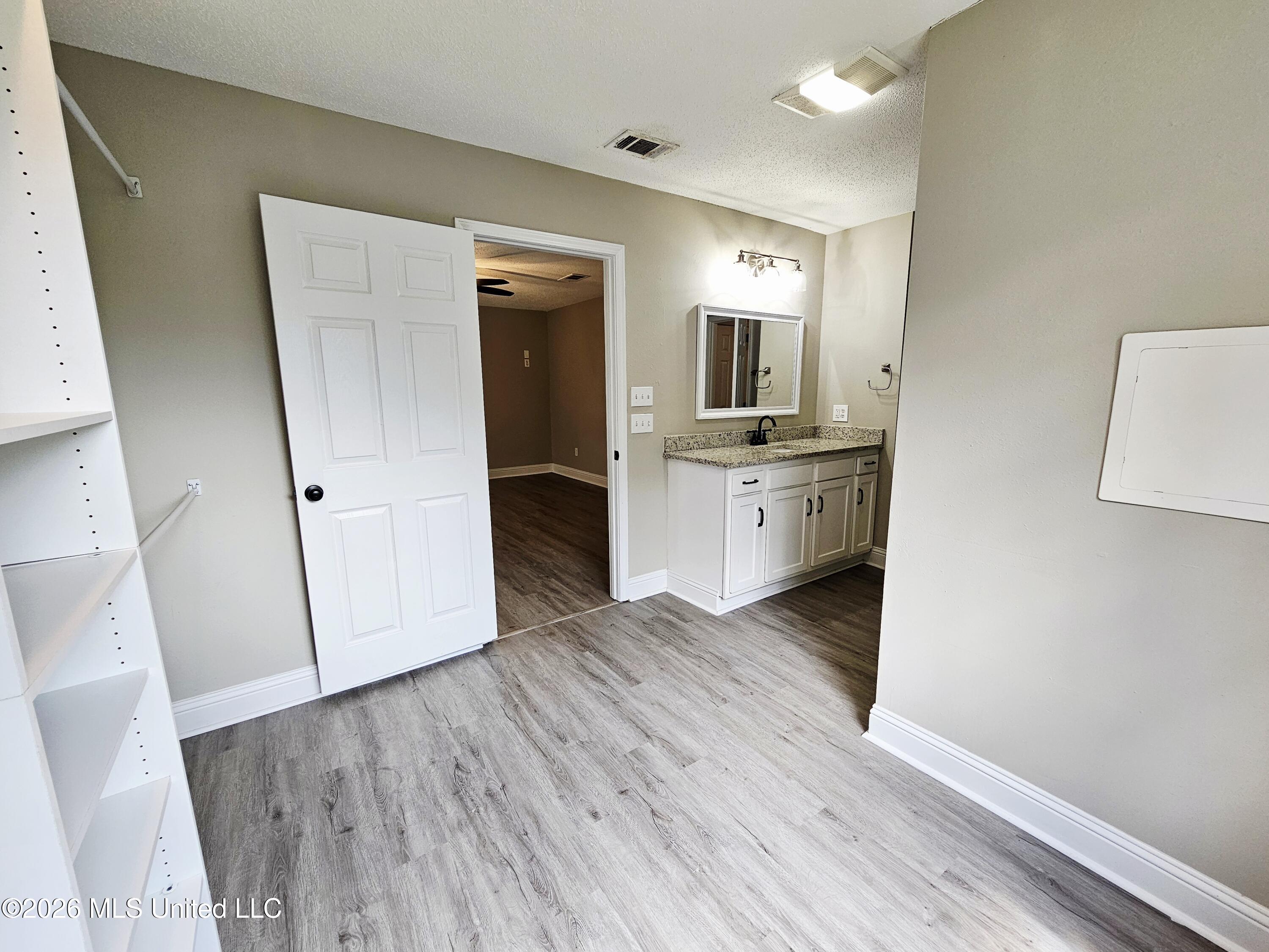 23415 Indian Ridge Road Property Photo 22