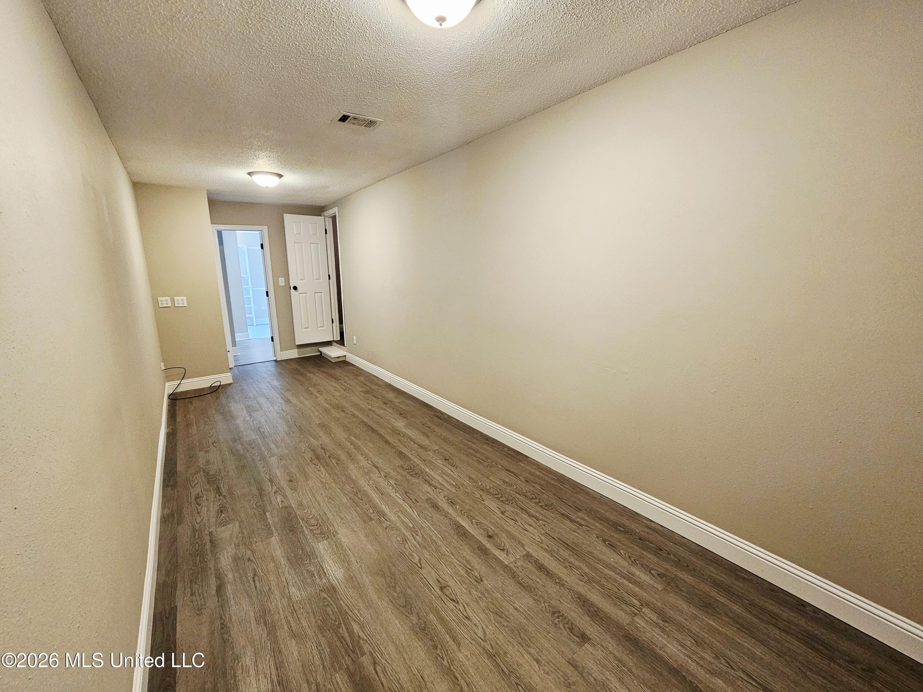 23415 Indian Ridge Road Property Photo 24