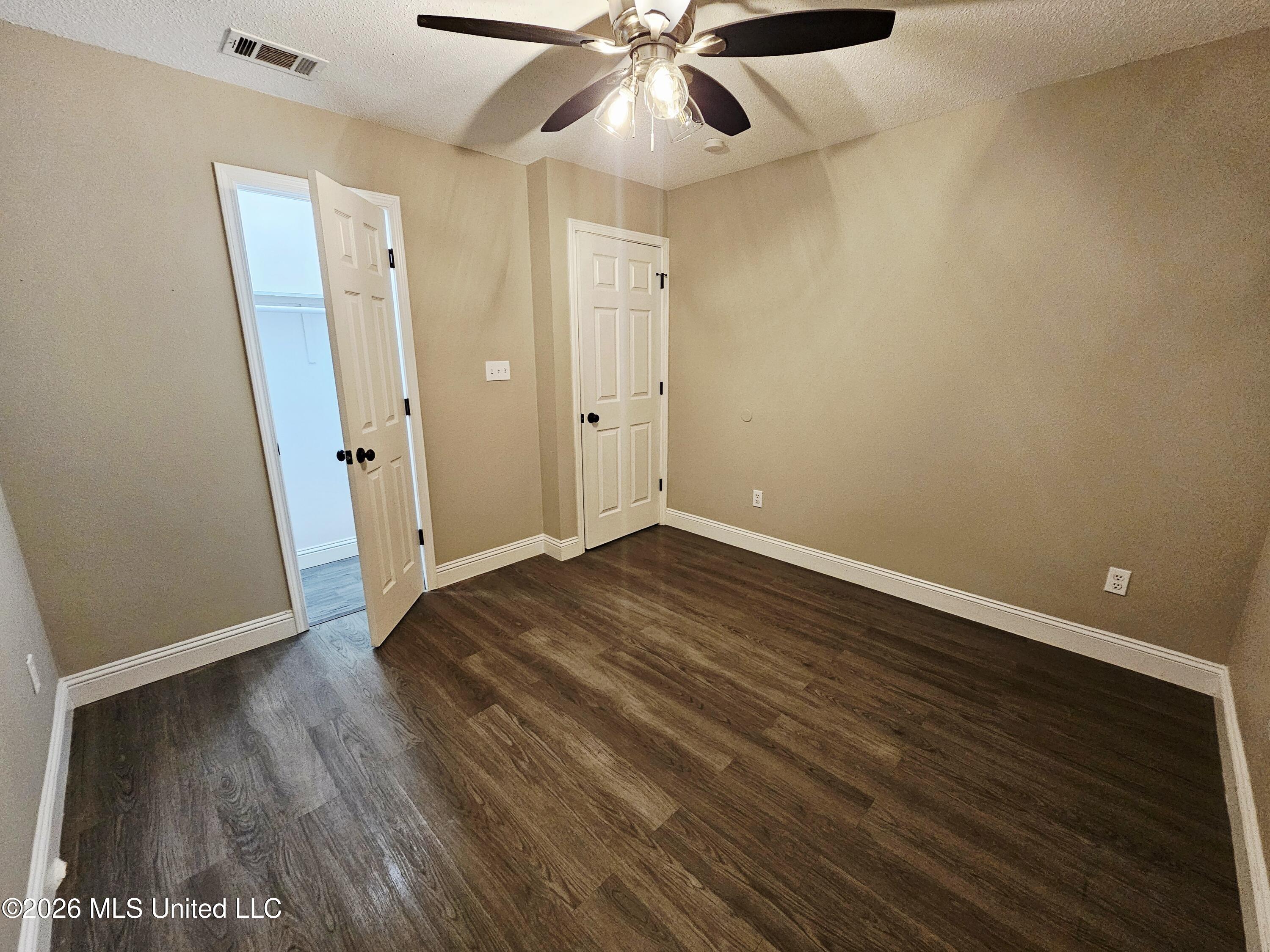 23415 Indian Ridge Road Property Photo 28