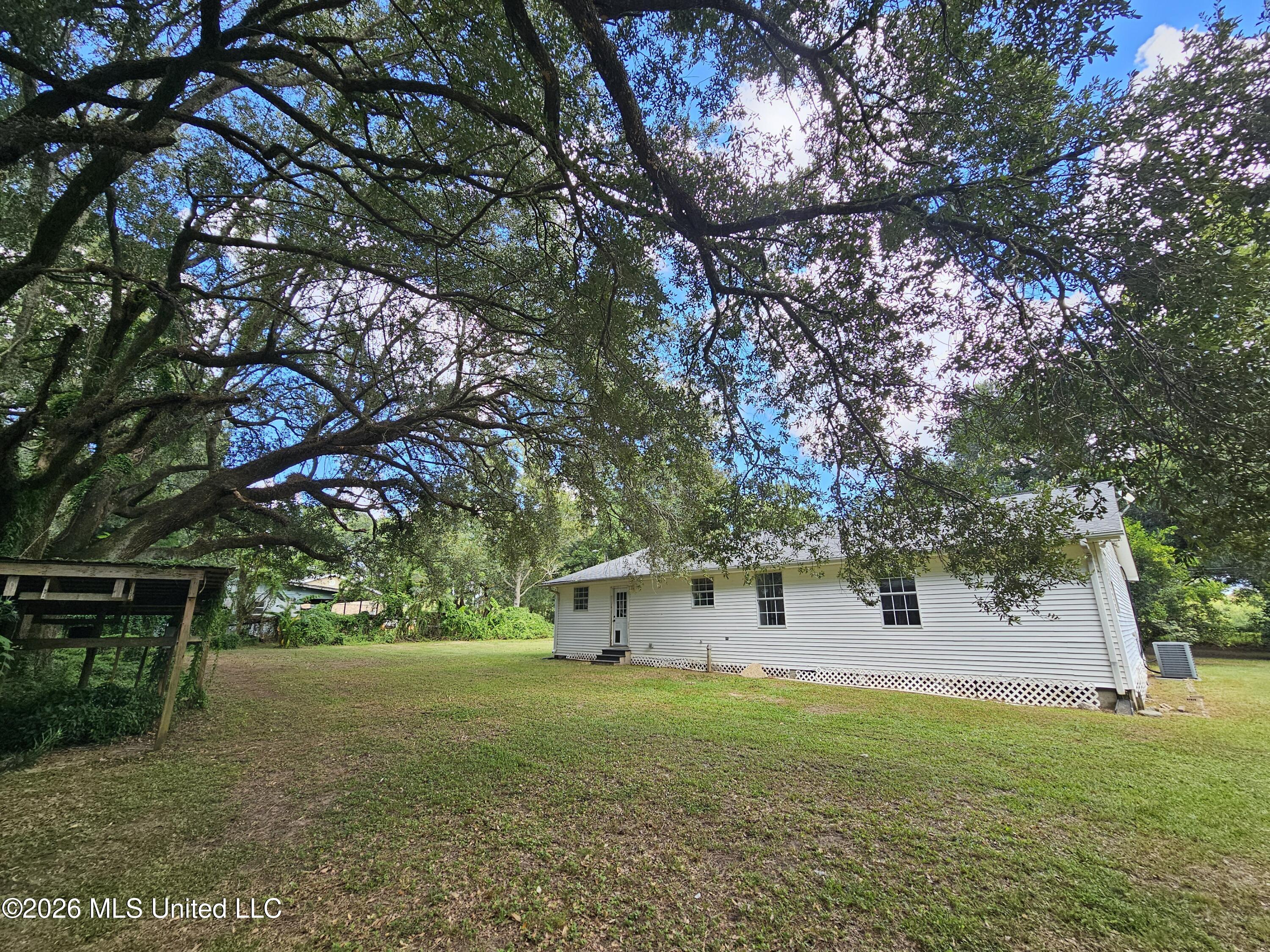 23415 Indian Ridge Road Property Photo 36