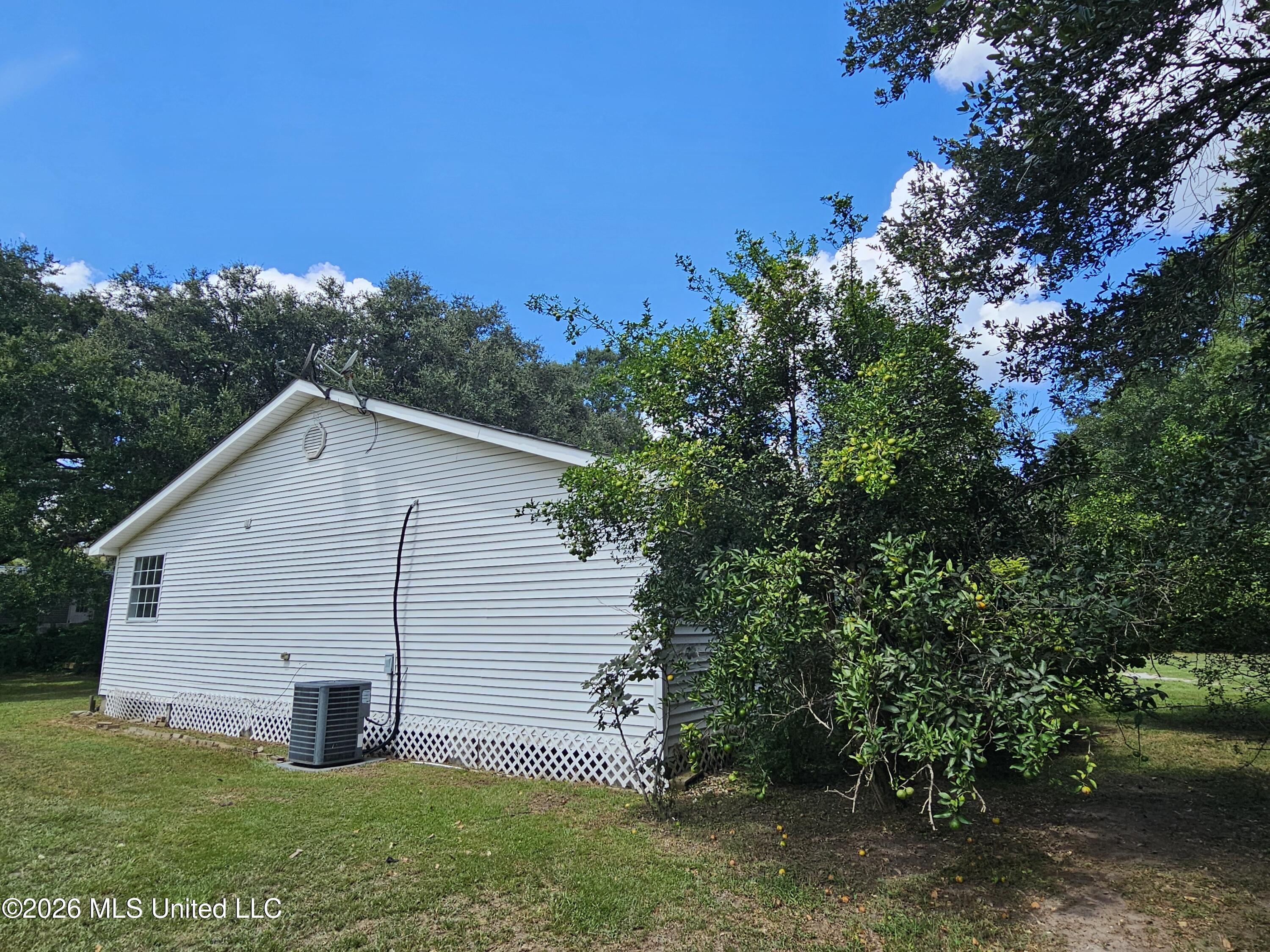 23415 Indian Ridge Road Property Photo 39
