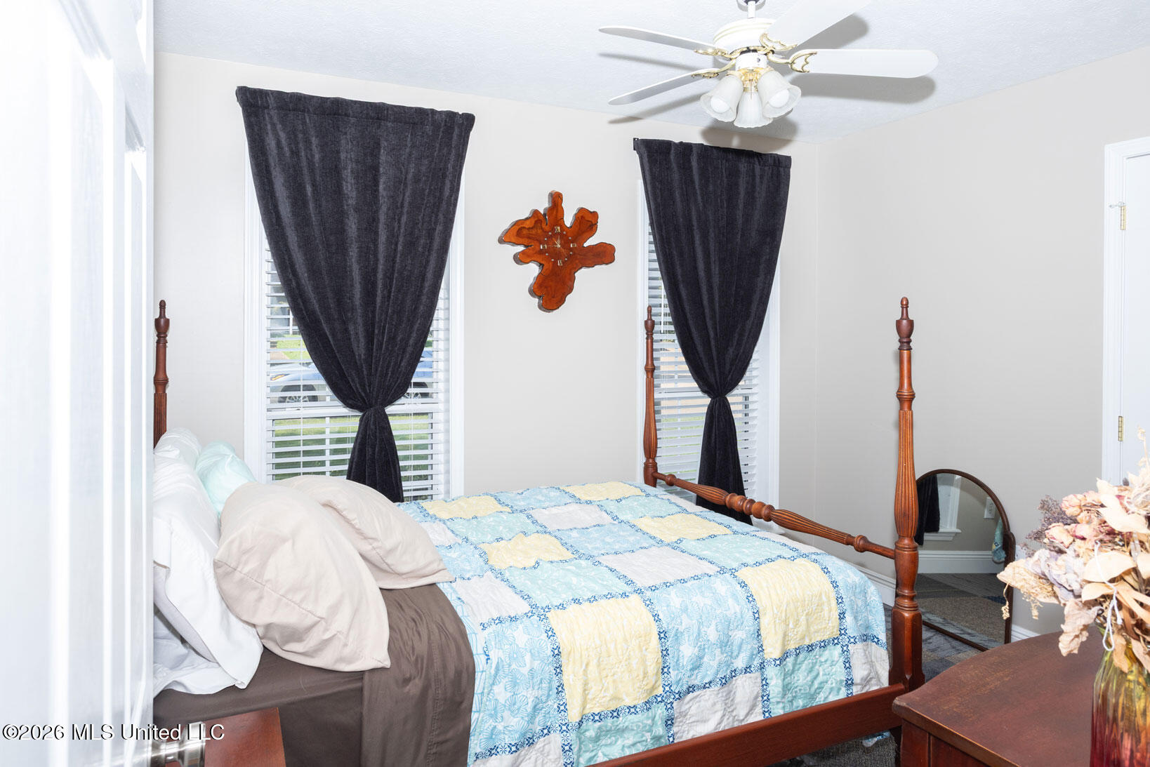 12 Windwood Cove Property Photo 24
