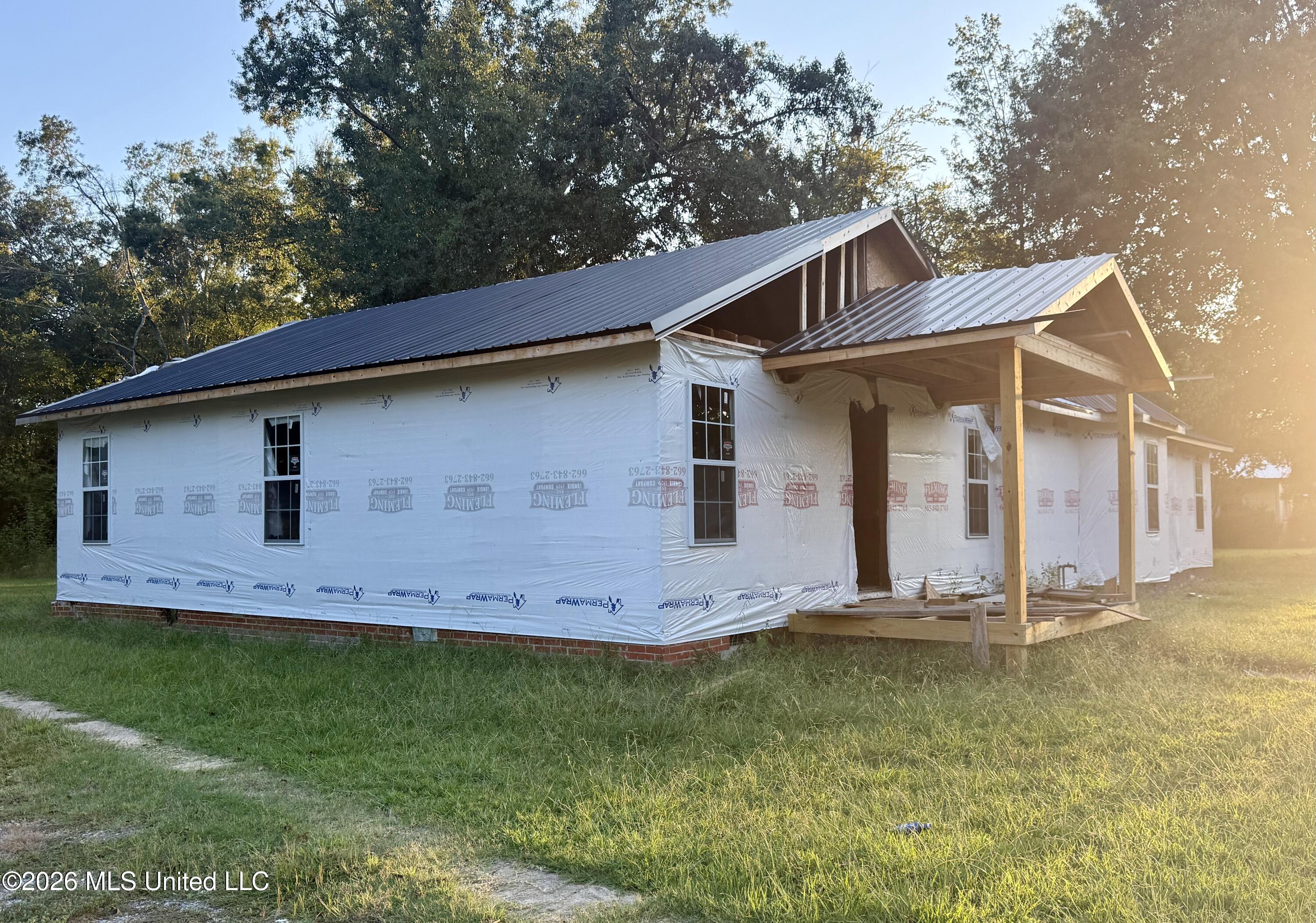 275 Ruby Avenue Property Photo 3