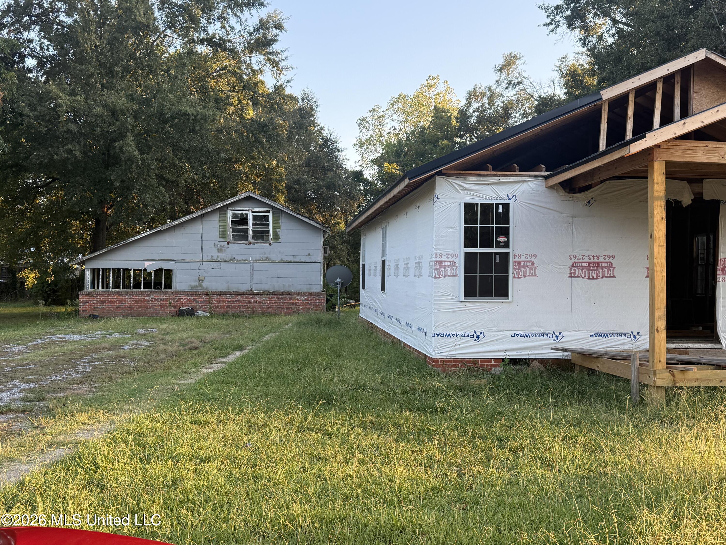 275 Ruby Avenue Property Photo 6