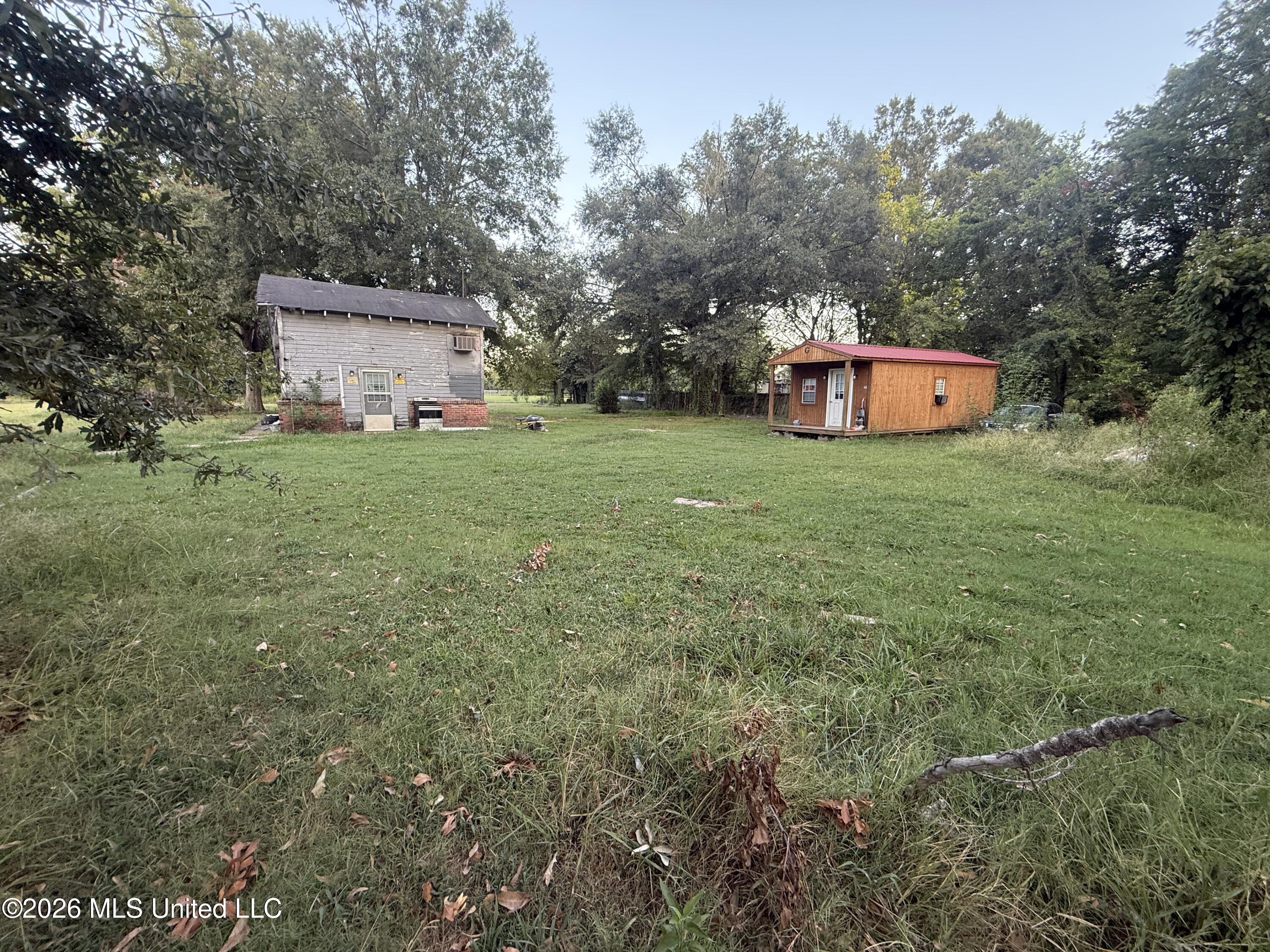 275 Ruby Avenue Property Photo 8
